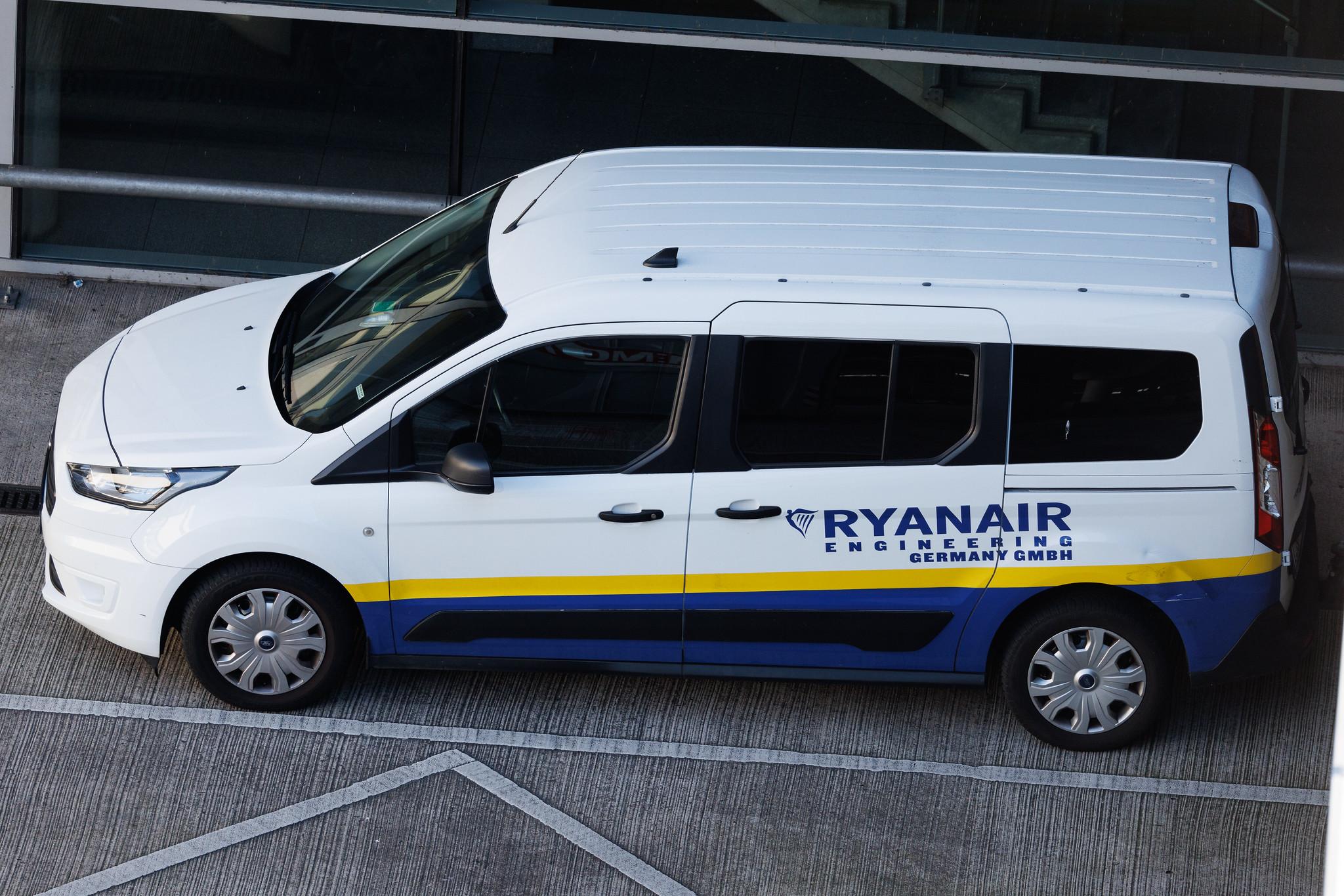 Köln Bonn Airport: Ryanair Engineering Germany GmbH