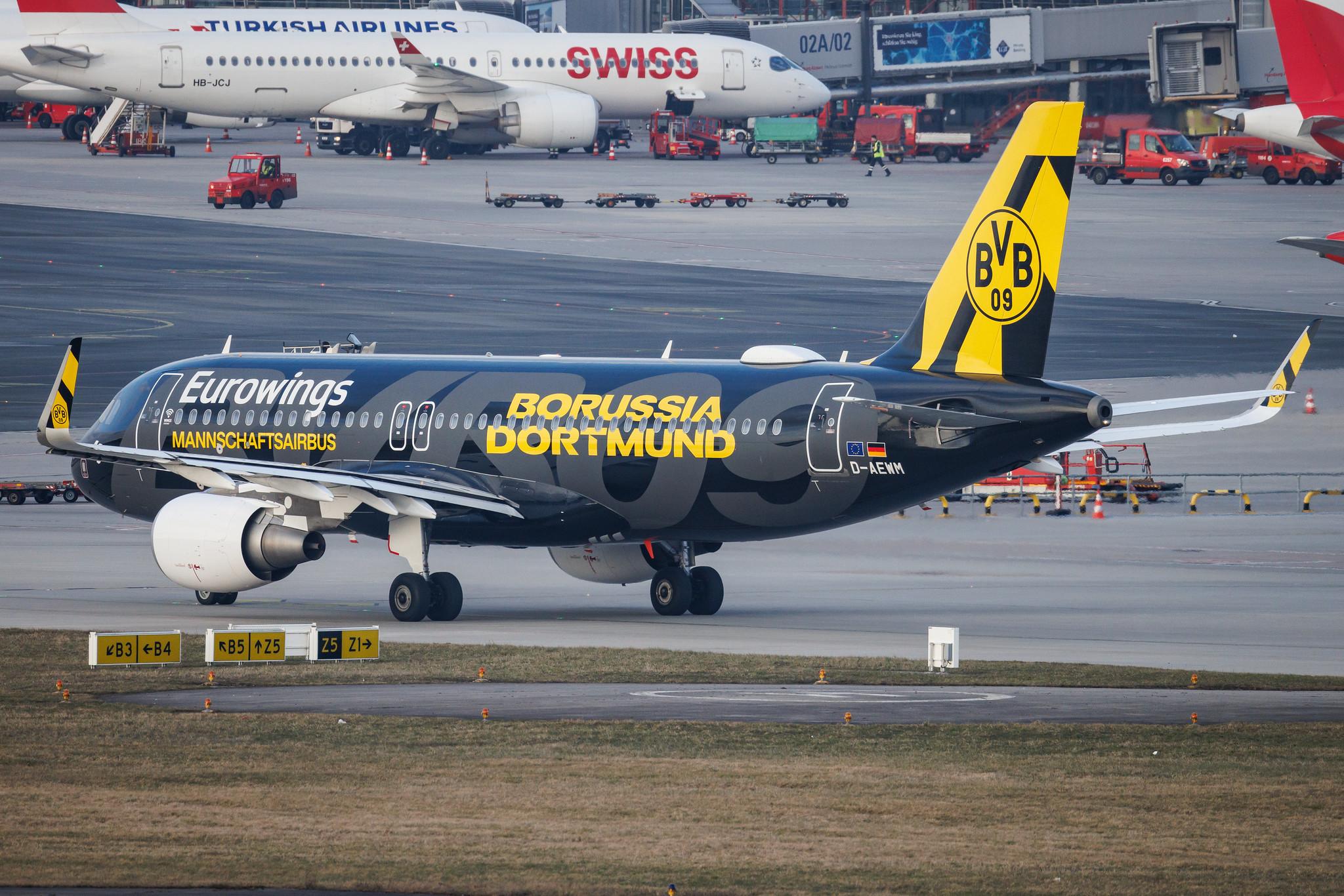 Hamburg Airport: Eurowings (EW / EWG) | Livery: BVB FanAirbus | Airbus A320-214 A320 | D-AEWM | MSN 7259