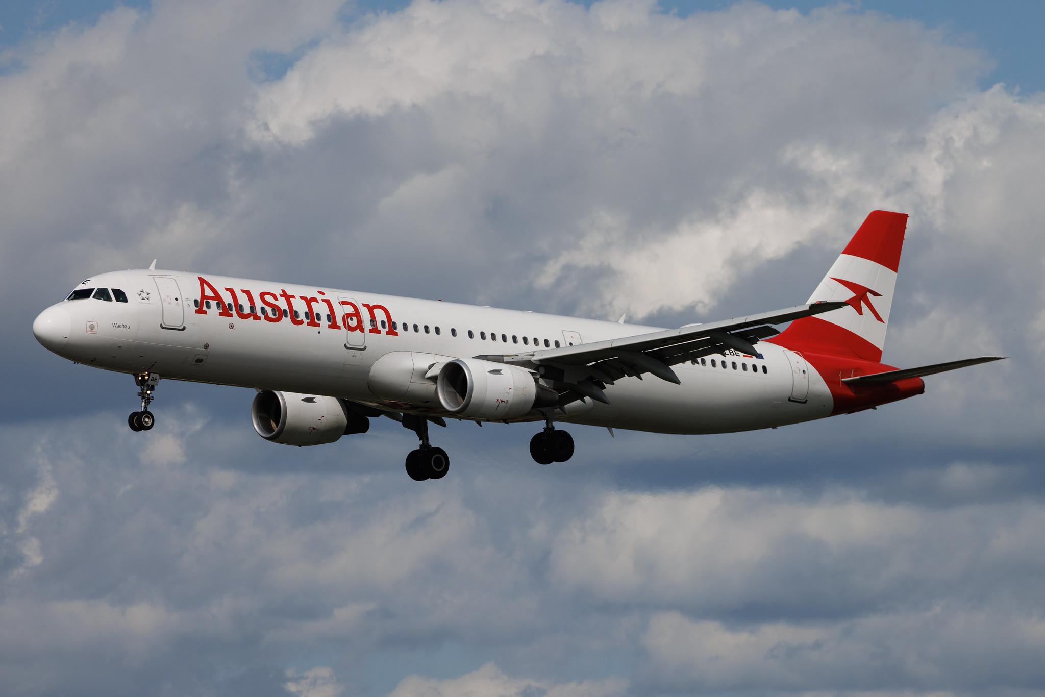 Hamburg Airport: Austrian Airlines (OS / AUA) | Airbus A321-211 A321 | OE-LBE | MSN 0935