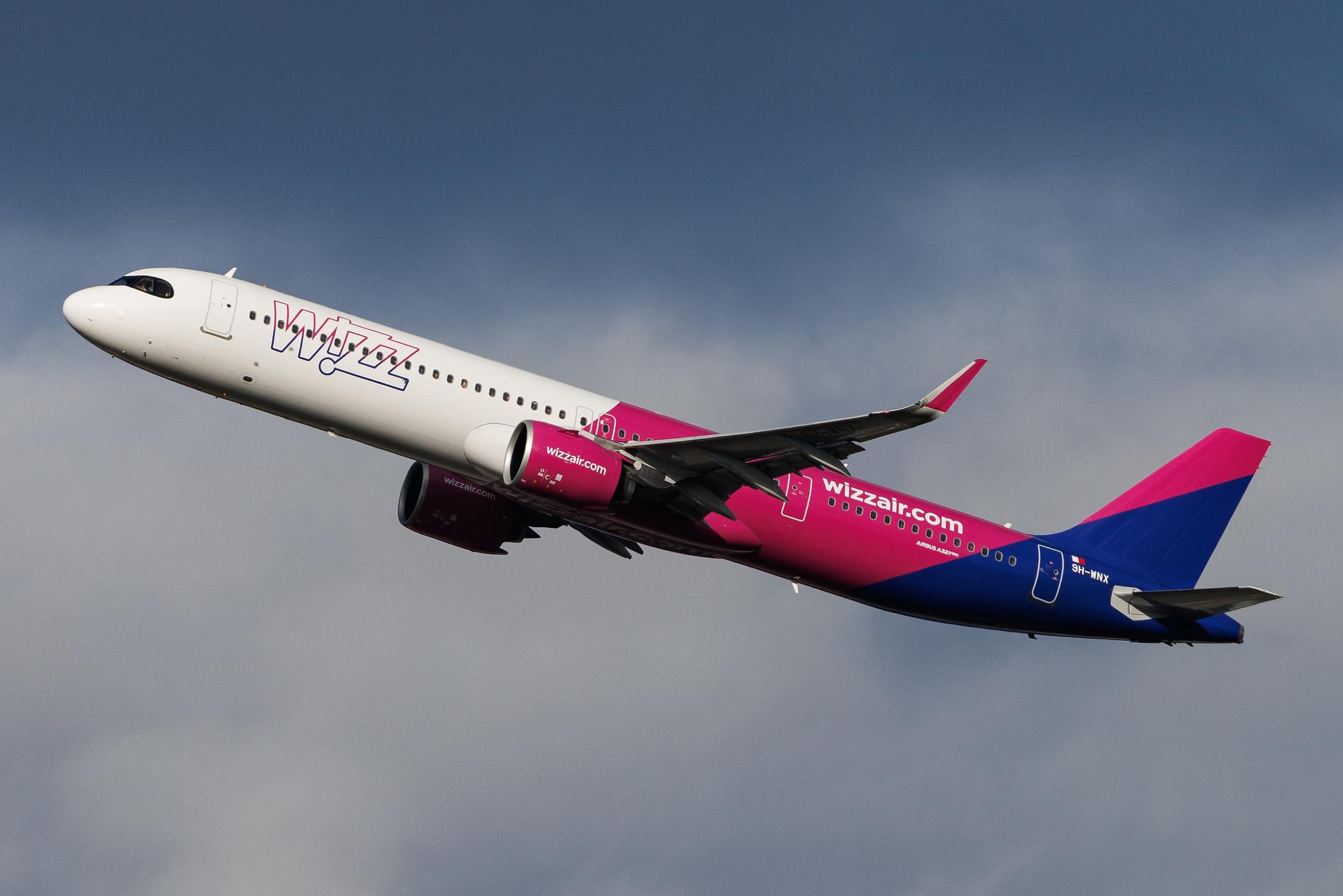 Vienna International Airport: Wizz Air (W6 / WZZ) | Operator: Wizz Air Malta | Airbus A321-271NX A21N | 9H-WNX | MSN 12408