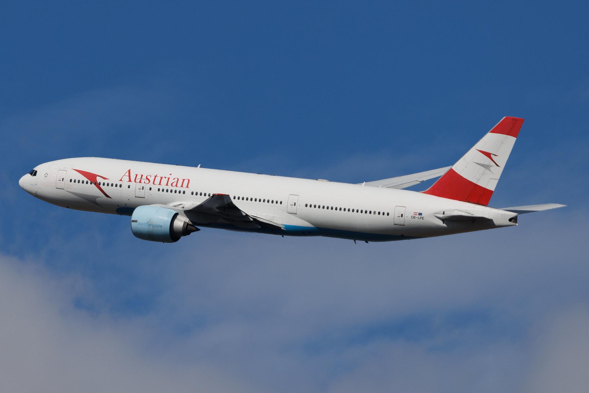 Vienna International Airport: Austrian Airlines (OS / AUA) | Boeing 777-2Q8(ER) B772 | OE-LPE | MSN 27607