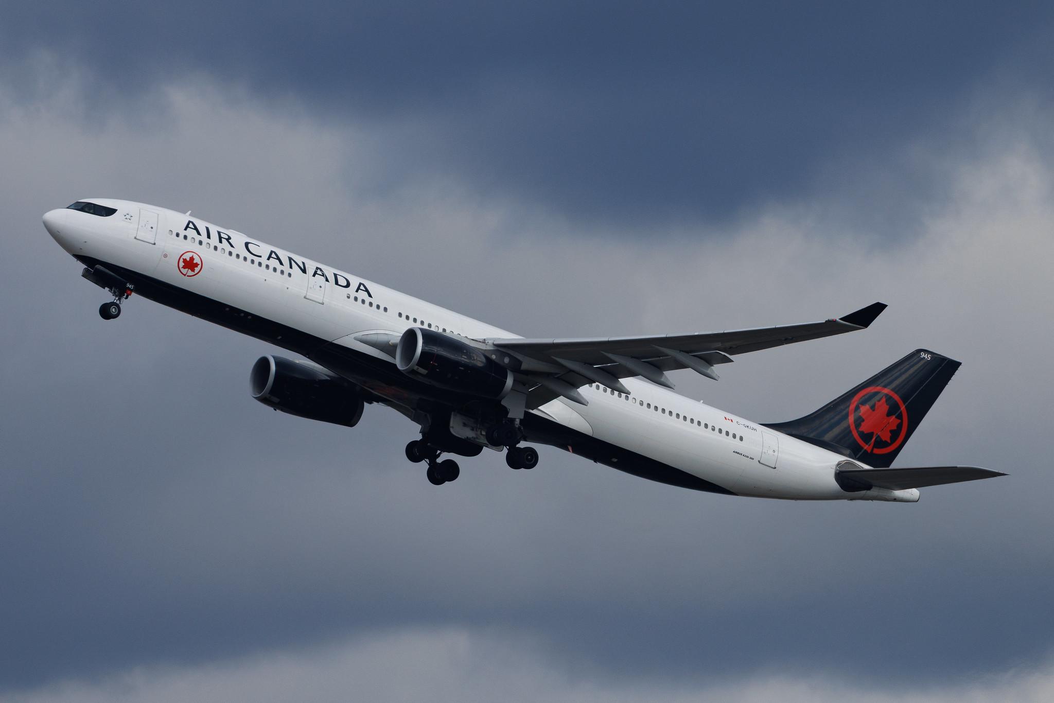 Vienna International Airport: Air Canada (AC / ACA) | Airbus A330-343 A333 | C-GKUH | MSN 1156