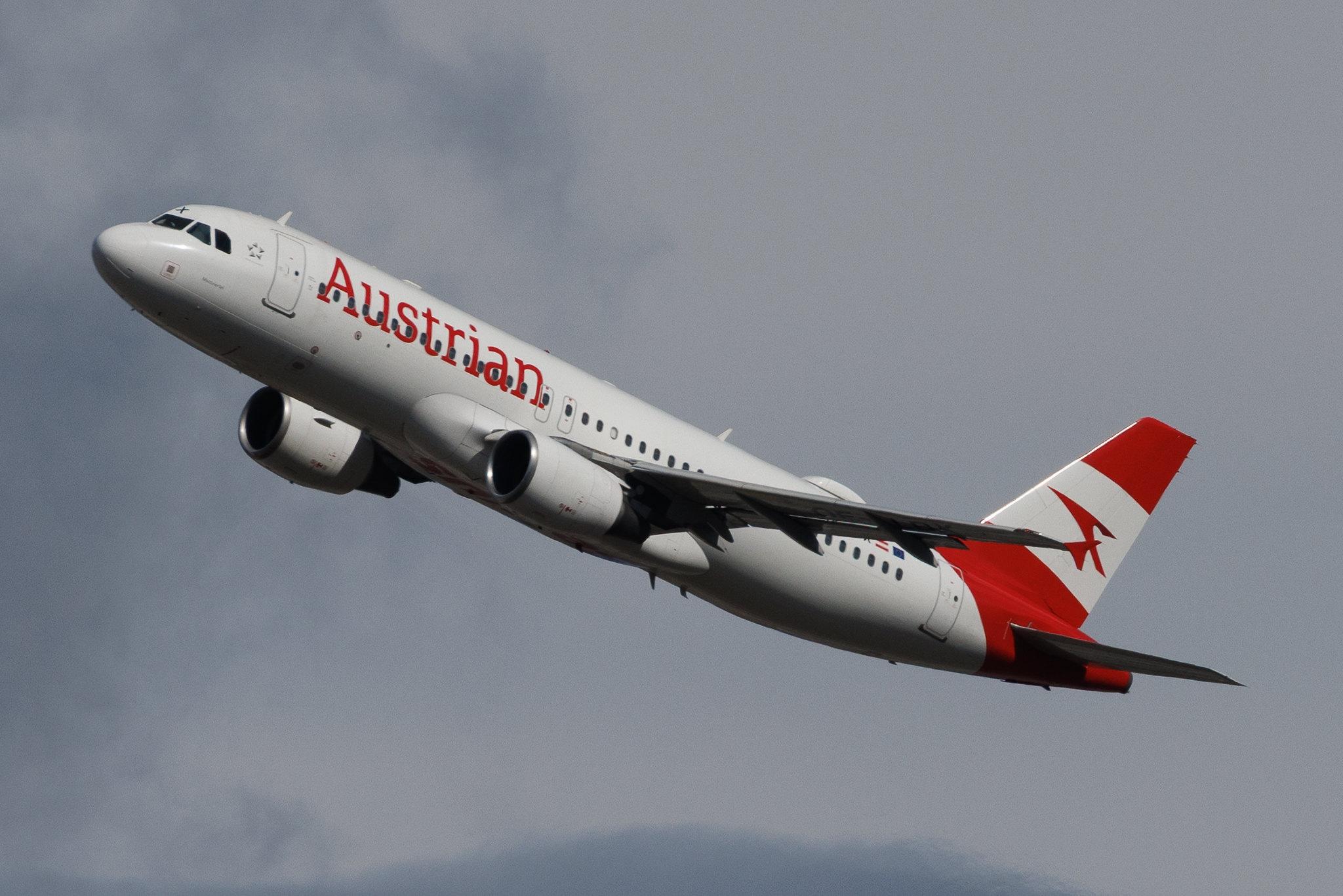 Vienna International Airport: Austrian Airlines (OS / AUA) | Airbus A320-214 A320 | OE-LBX | MSN 1735