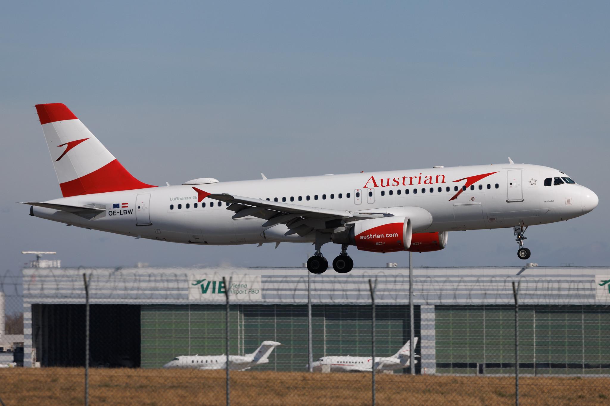 Vienna International Airport: Austrian Airlines (OS / AUA) | Airbus A320-214 A320 | OE-LBW | MSN 1678