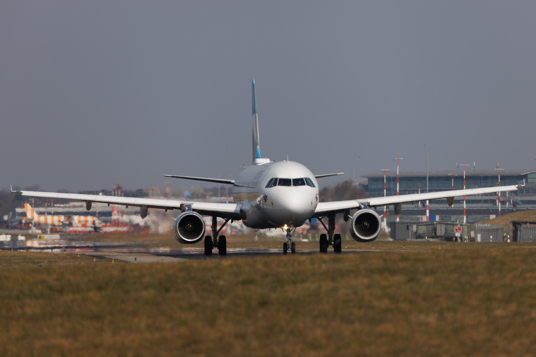 Hamburg Airport: Lufthansa (LH / DLH) | Airbus A321-231 A321 | D-AIDU | MSN 5186