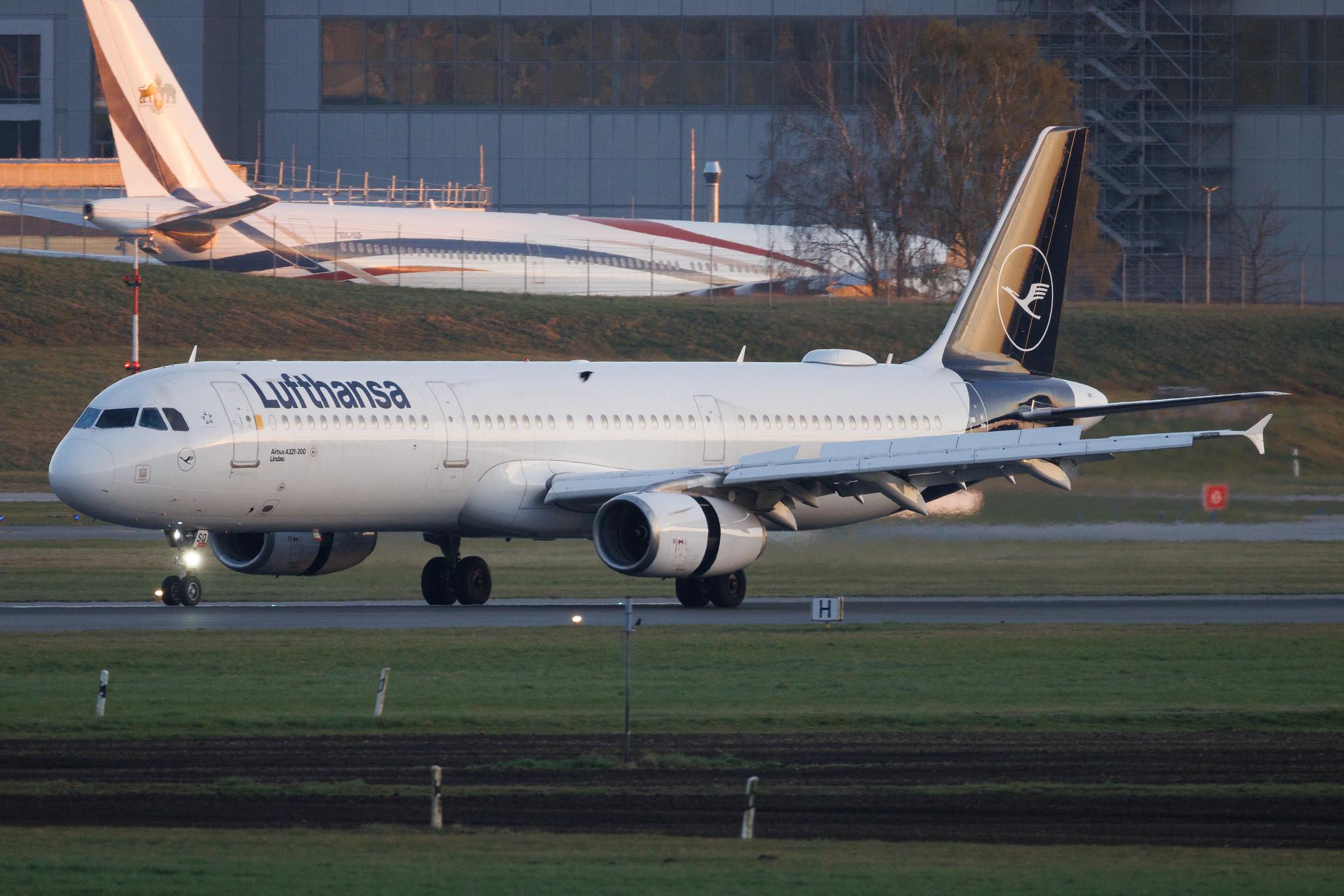 Hamburg Airport: Lufthansa (LH / DLH) | Airbus A321-231 A321 | D-AISQ | MSN 3936