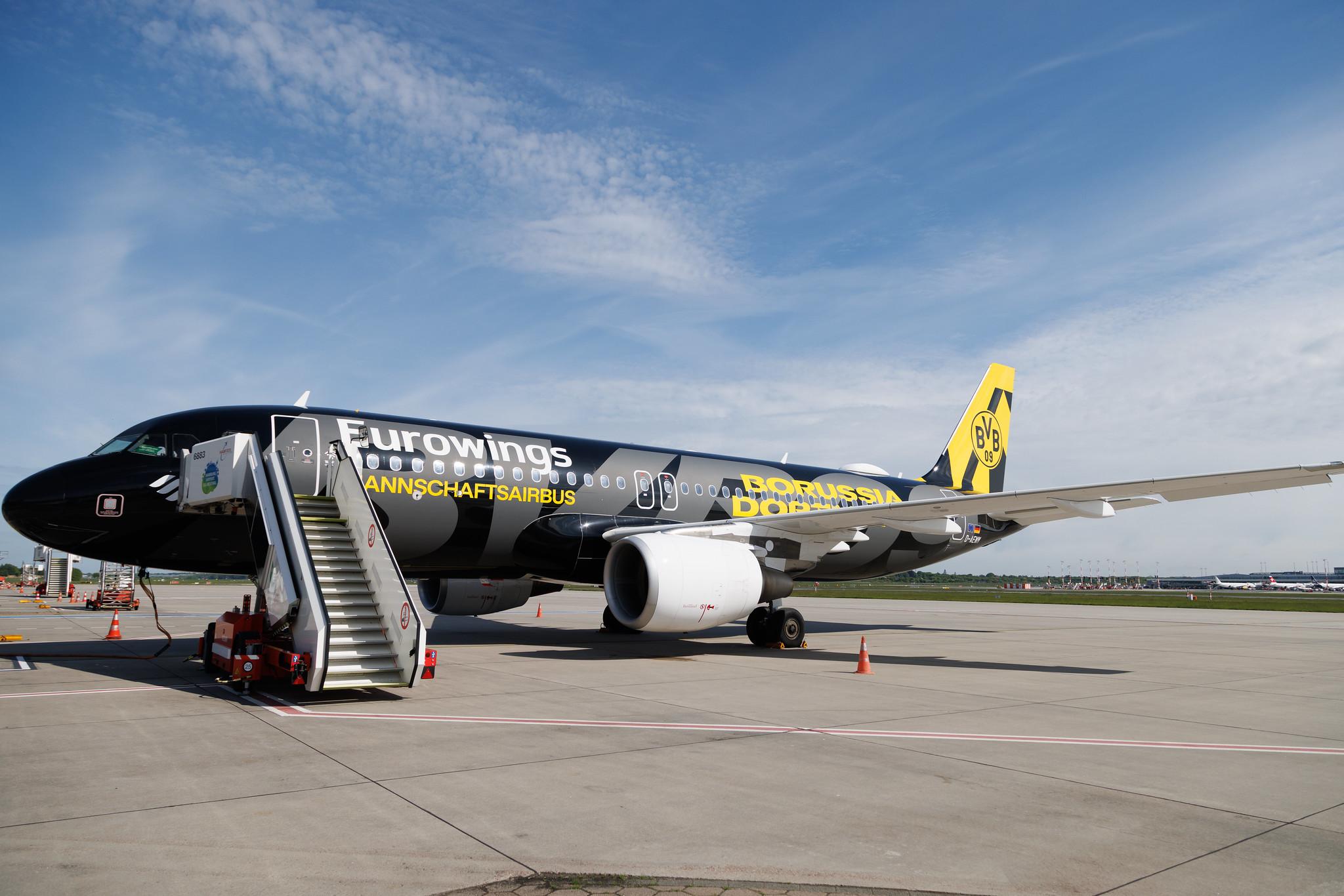 Hamburg Airport: Eurowings (EW / EWG) | Livery: BVB FanAirbus | Airbus A320-214 A320 | D-AEWM | MSN 7259