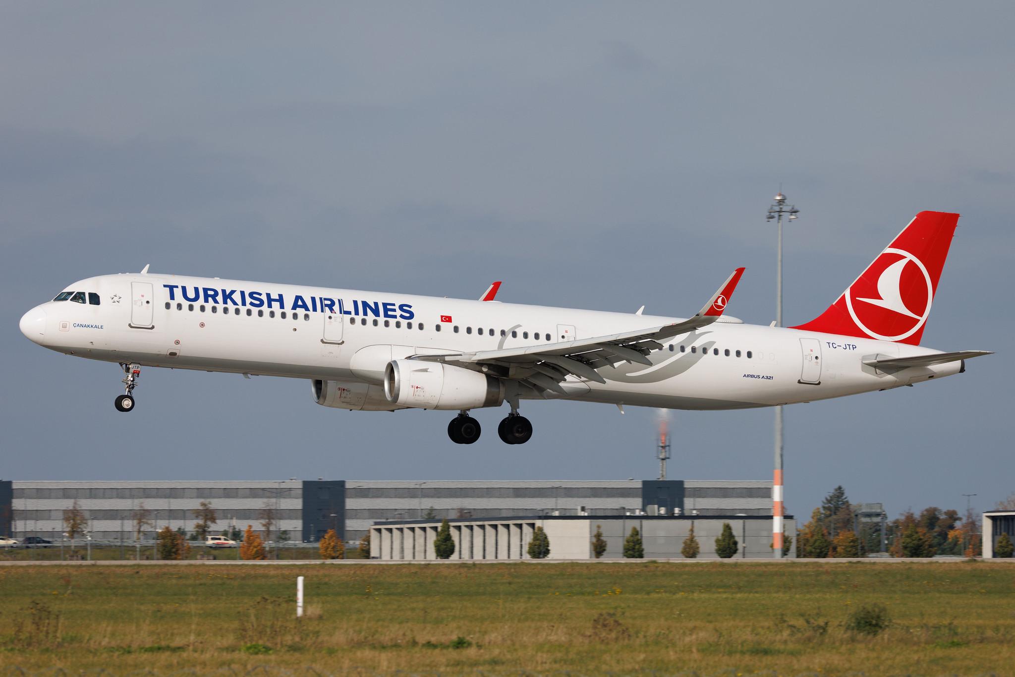Flughafen Berlin Brandenburg: Turkish Airlines (TK / THY) | Airbus A321-231 A321 | TC-JTP | MSN 7516