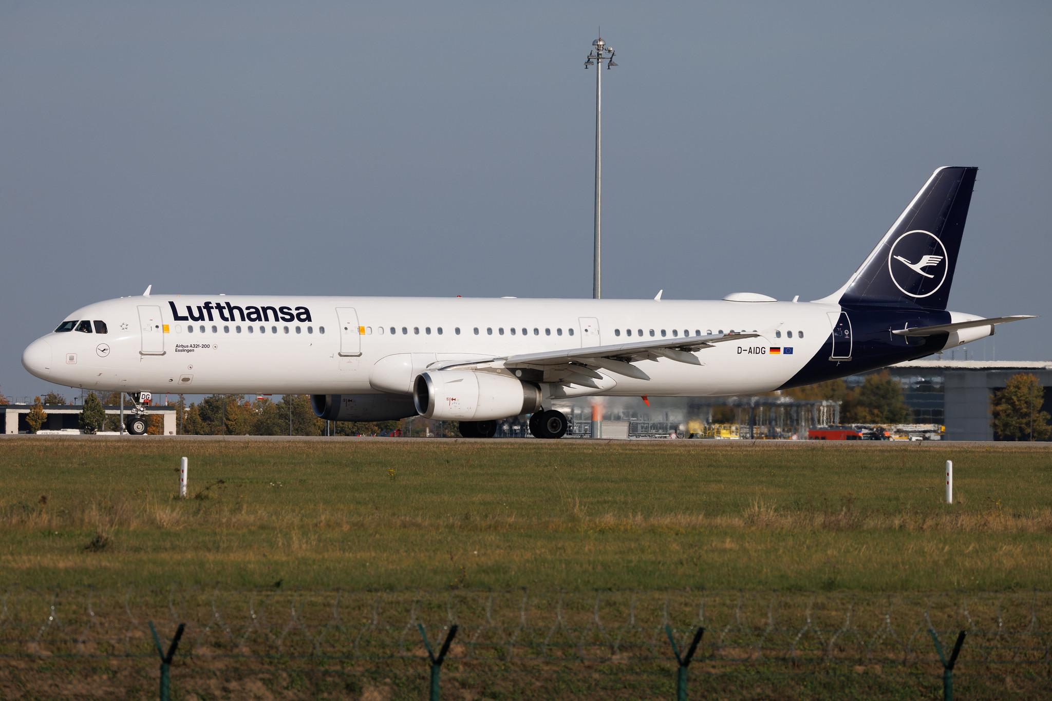 Flughafen Berlin Brandenburg: Lufthansa (LH / DLH) | Airbus A321-231 A321 | D-AIDG | MSN 4672