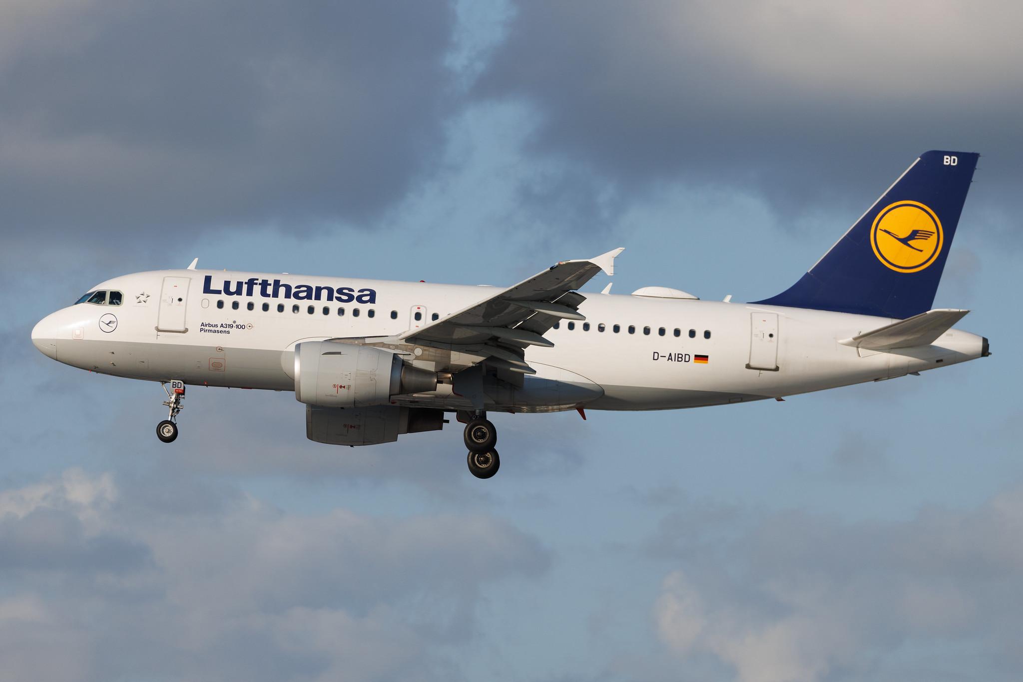 Hamburg Airport: Lufthansa (LH / DLH) | Airbus A319-112 A319 | D-AIBD | MSN 4455