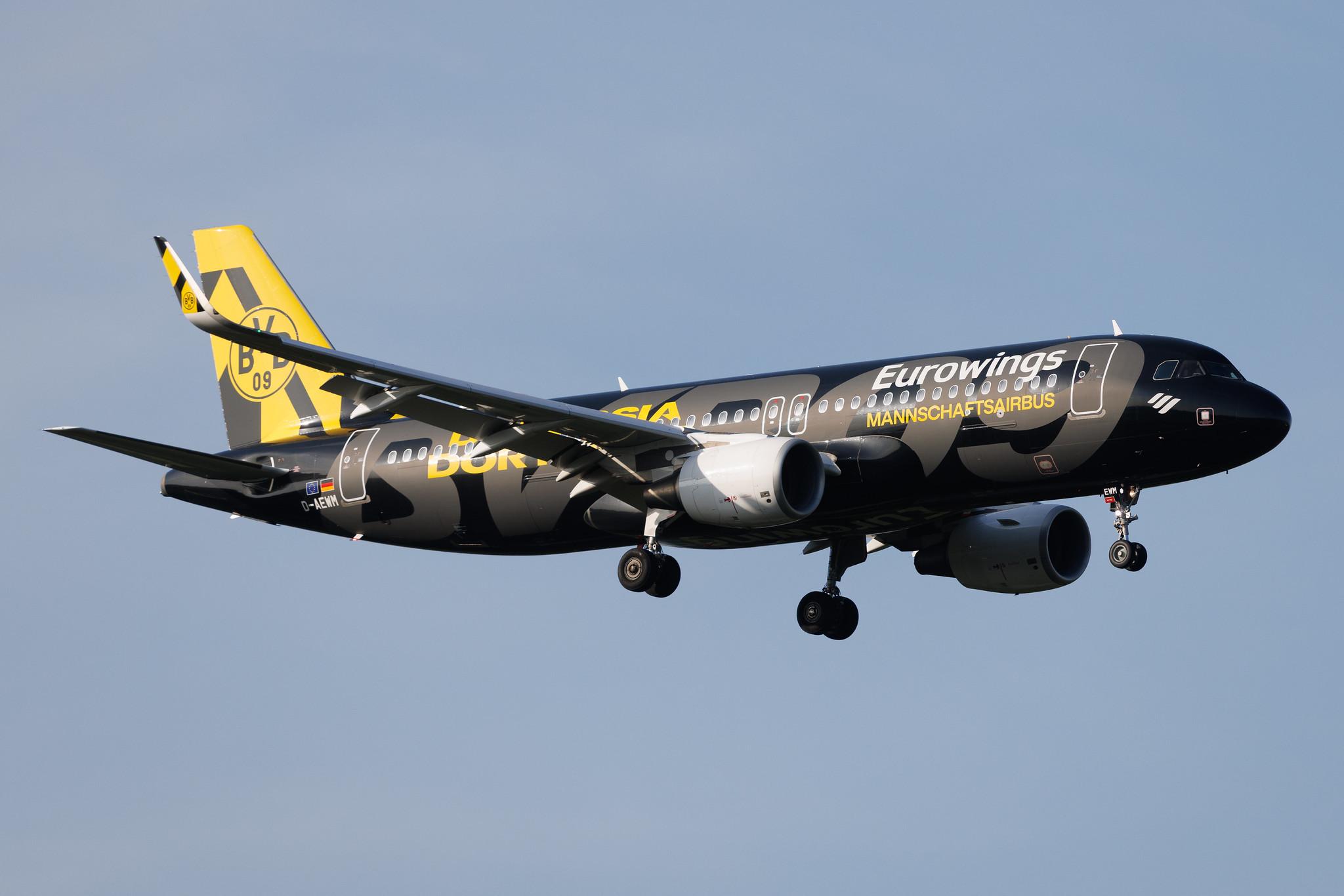 Hamburg Airport: Eurowings (EW / EWG) | Livery: BVB FanAirbus | Airbus A320-214 A320 | D-AEWM | MSN 7259