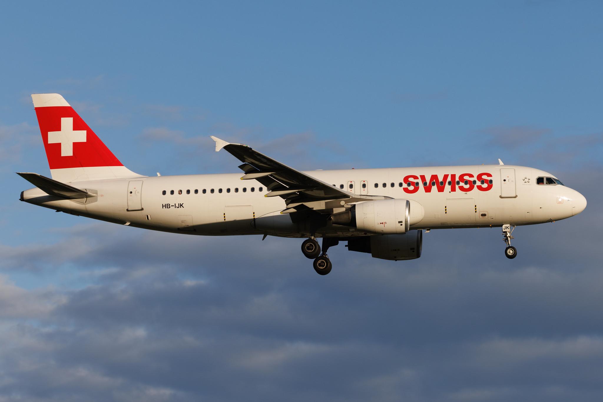 Hamburg Airport: Swiss (LX / SWR) | Airbus A320-214 A320 | HB-IJK | MSN 0596