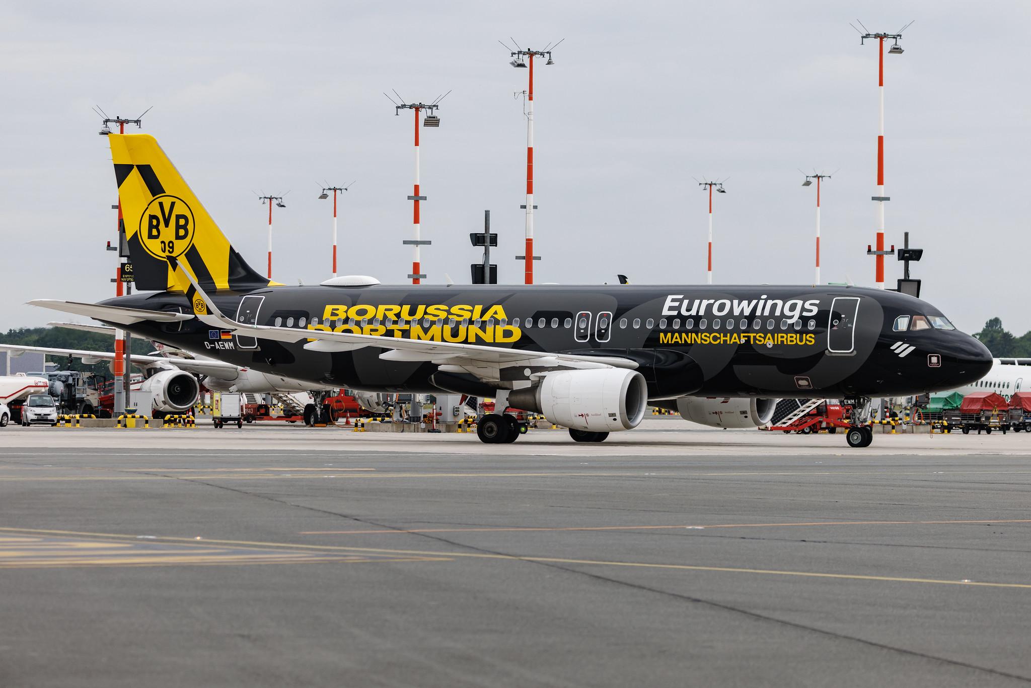 Hamburg Airport: Eurowings (EW / EWG) | Livery: BVB FanAirbus | Airbus A320-214 A320 | D-AEWM | MSN 7259