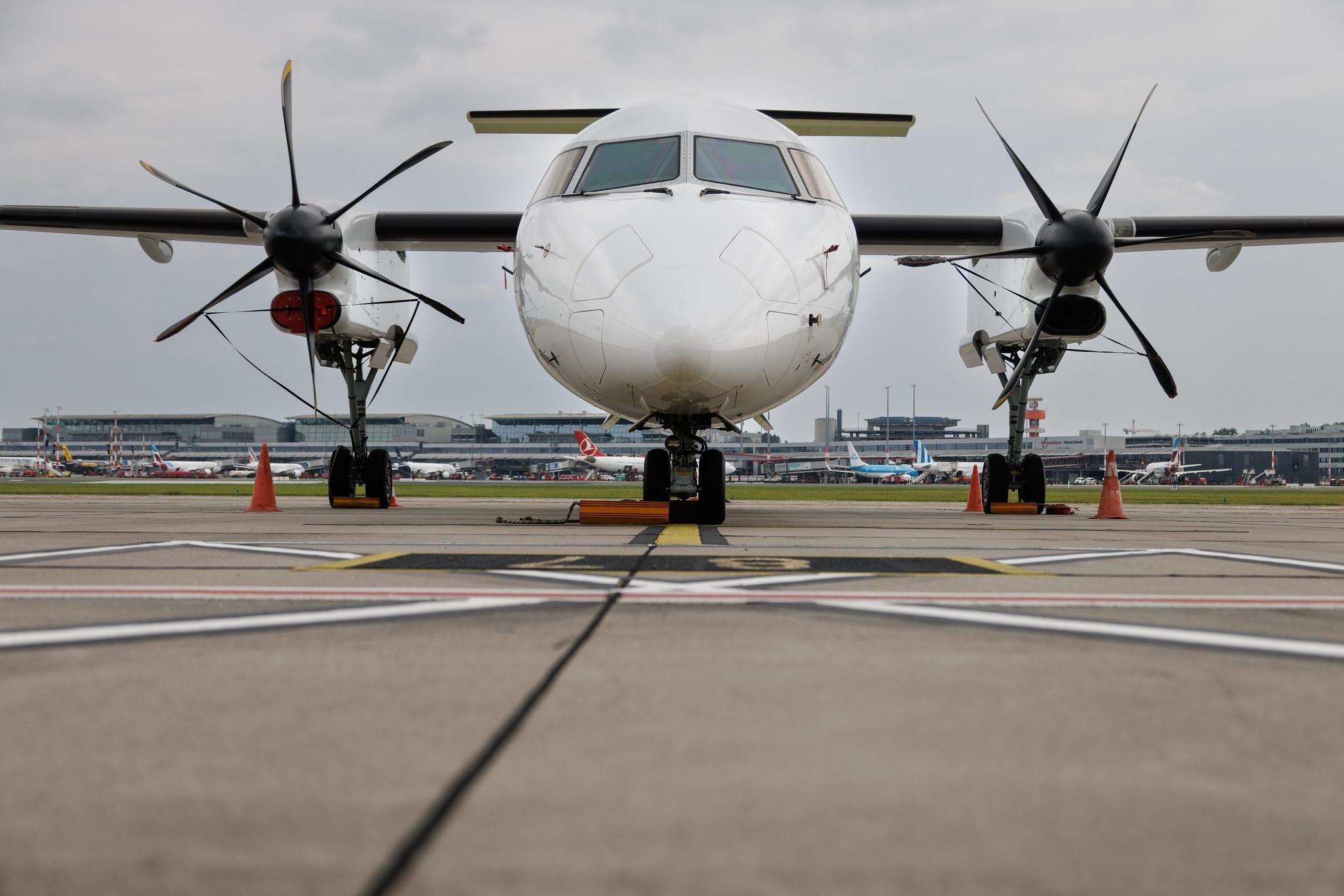 Hamburg Airport: SkyAlps (BQ / SWU) | De Havilland Canada Dash 8-400 DH8D | 9H-MAYA | MSN 4248