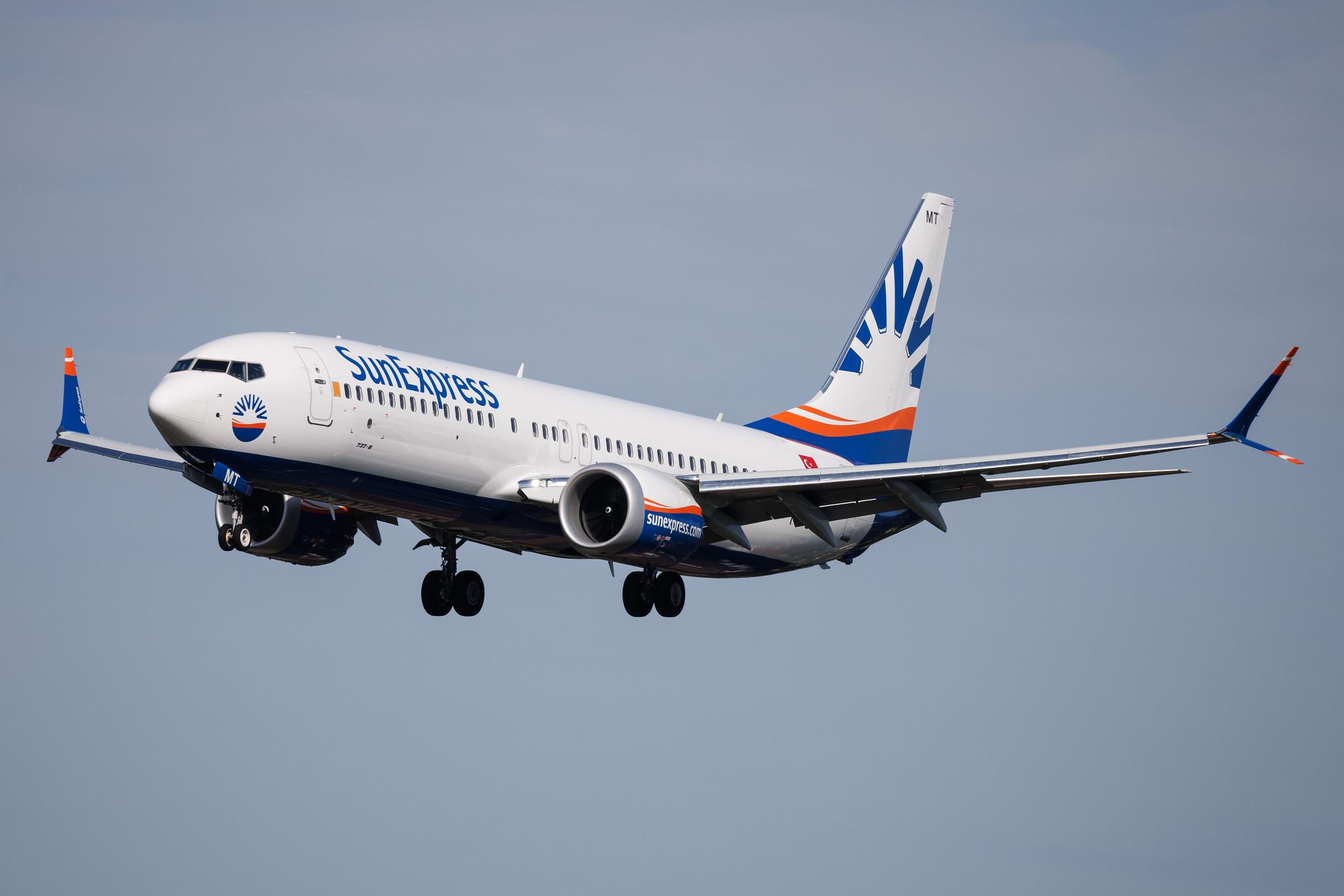 Hamburg Airport: SunExpress (XQ / SXS) | Boeing 737 MAX 8 B38M | TC-SMT | MSN 65331