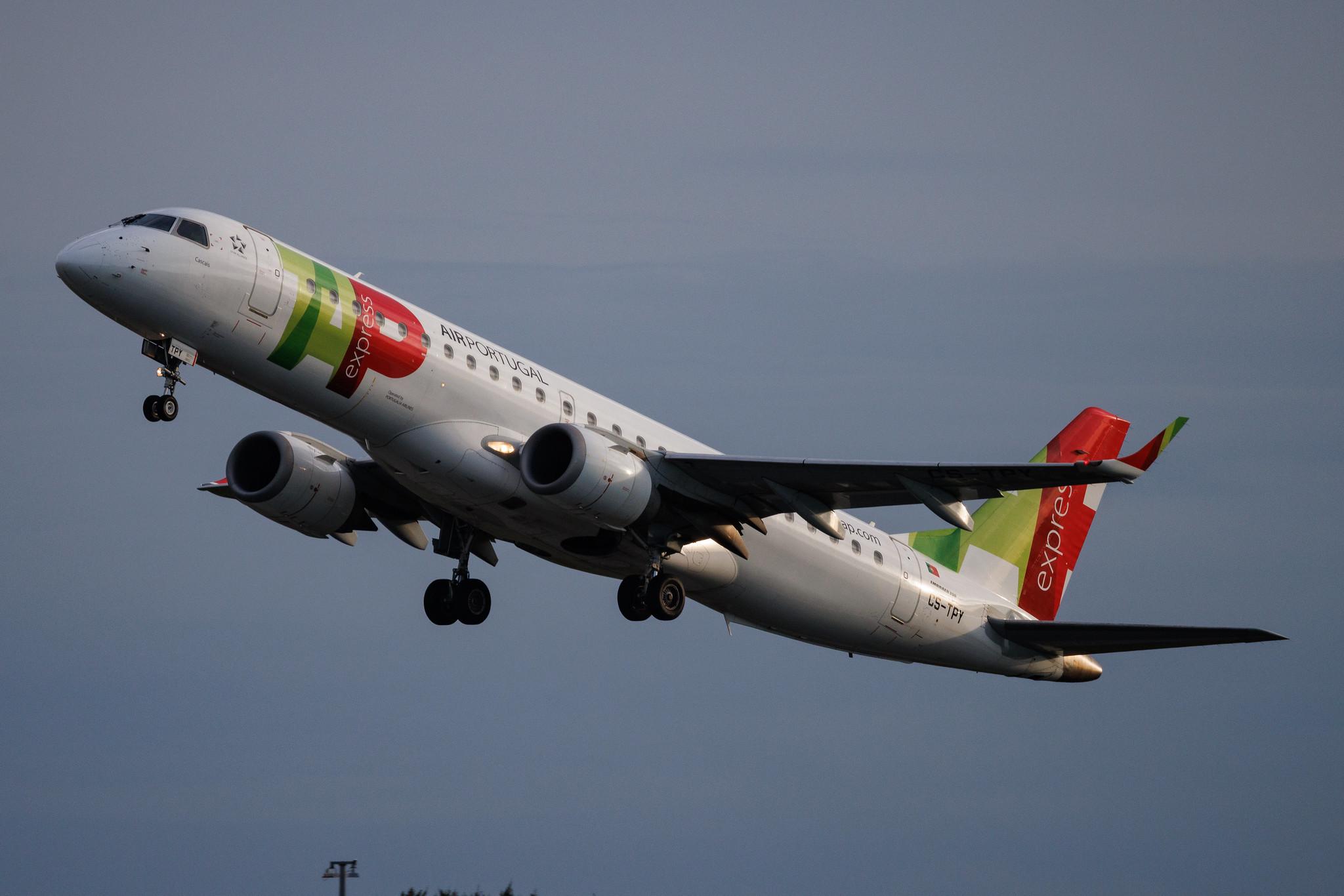 Hamburg Airport: TAP Express (TP / TAP) | Operator: Portugalia Airlines | Embraer E190AR E190 | CS-TPY | MSN 19000242