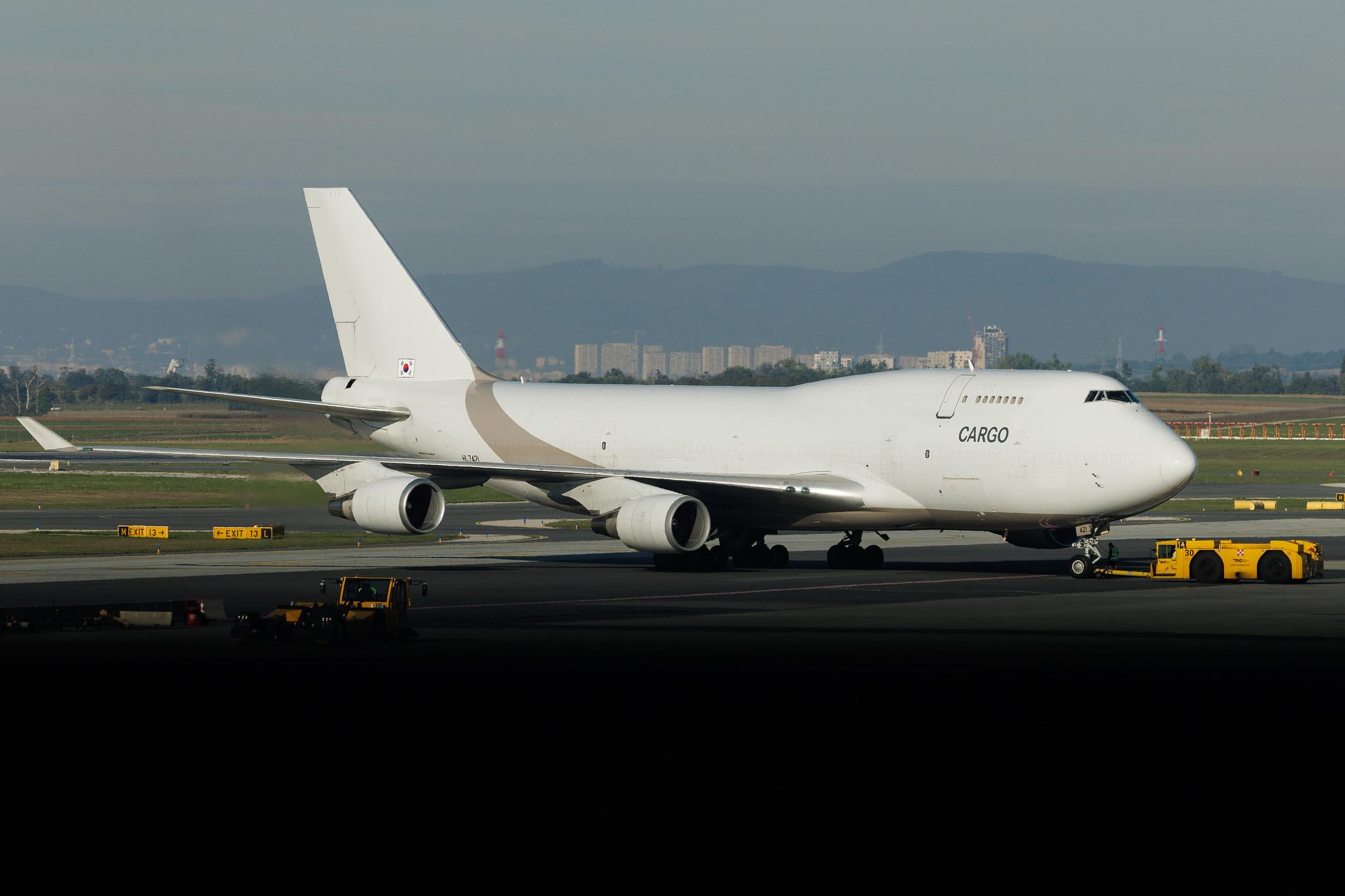 Vienna International Airport: AirZeta (KJ / AIH) | Operator: Air Zeta | Boeing 747-48E(BDSF) B744 | HL7421 | MSN 25784