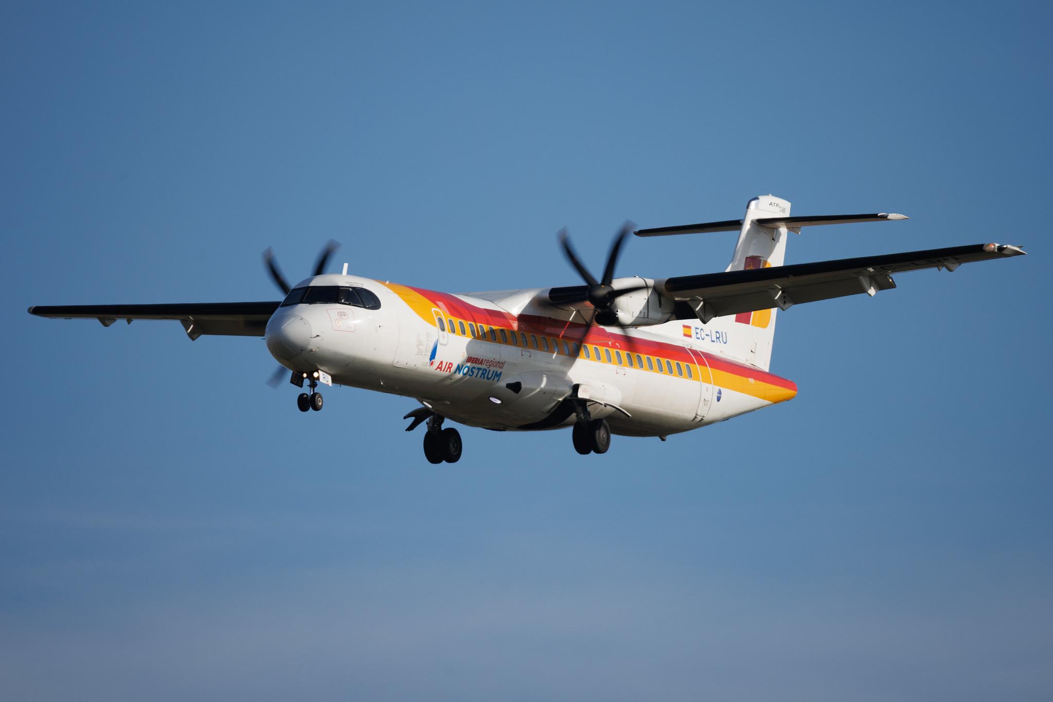 Palma de Mallorca Airport: Iberia Regional (IB / IBE) | Operator: Air Nostrum | ATR 72-600 AT76 | EC-LRU | MSN 1032