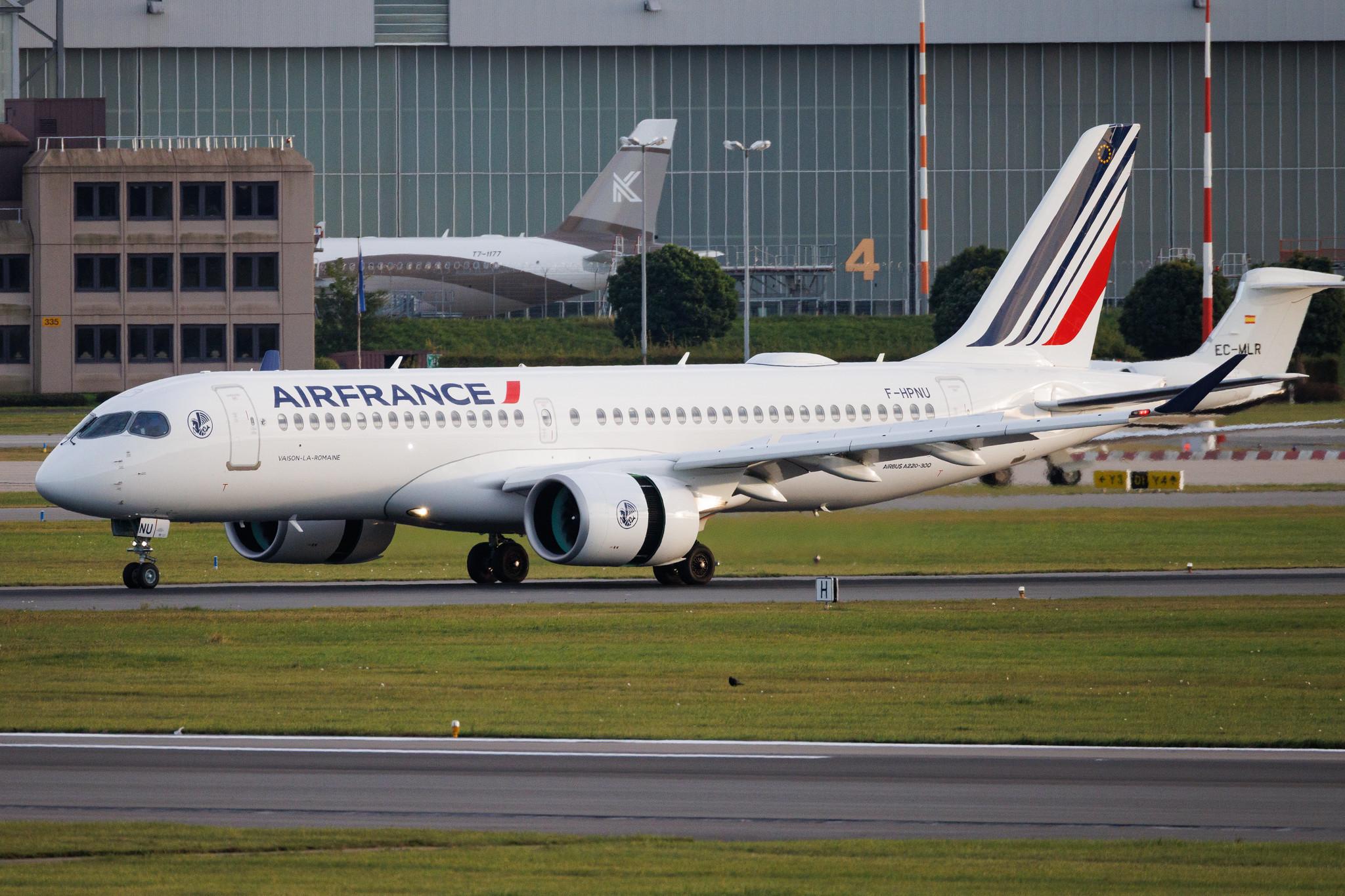 Hamburg Airport: Air France (AF / AFR) | Airbus A220-300 BCS3 | F-HPNU | MSN 55375