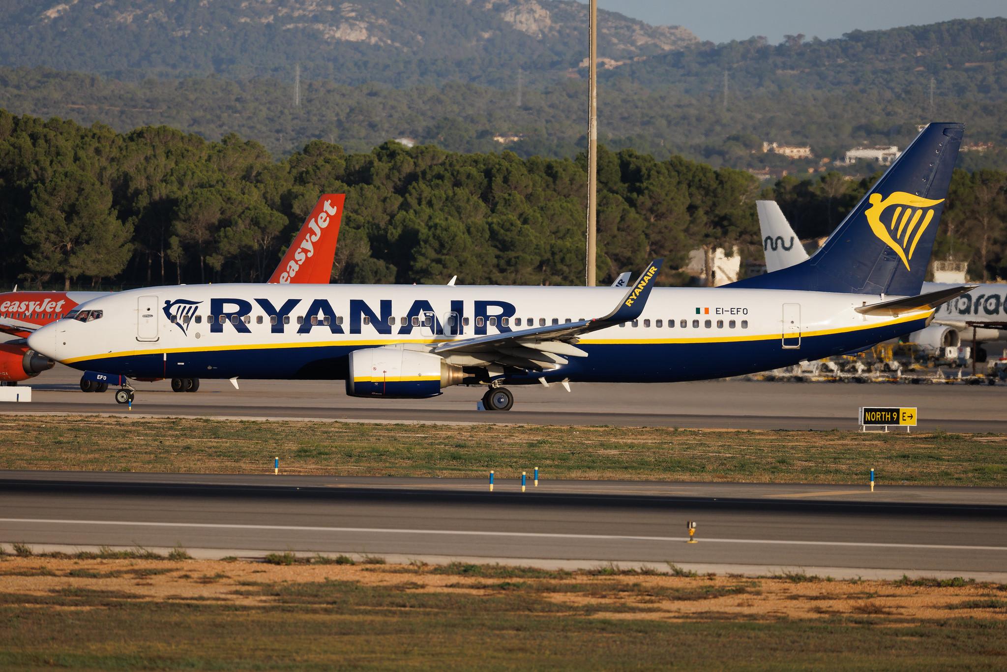 Palma de Mallorca Airport: Ryanair (FR / RYR) | Boeing 737-8AS B738 | EI-EFO | MSN 37539
