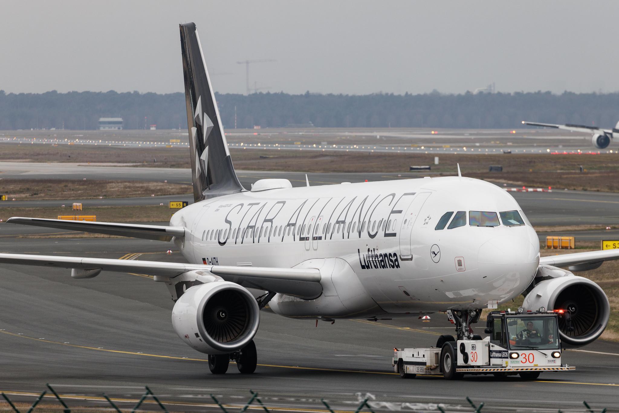 Frankfurt Airport: Lufthansa (LH / DLH) | Livery: Star Alliance Livery | Airbus A320-214 A320 | D-AIZH | MSN 4363