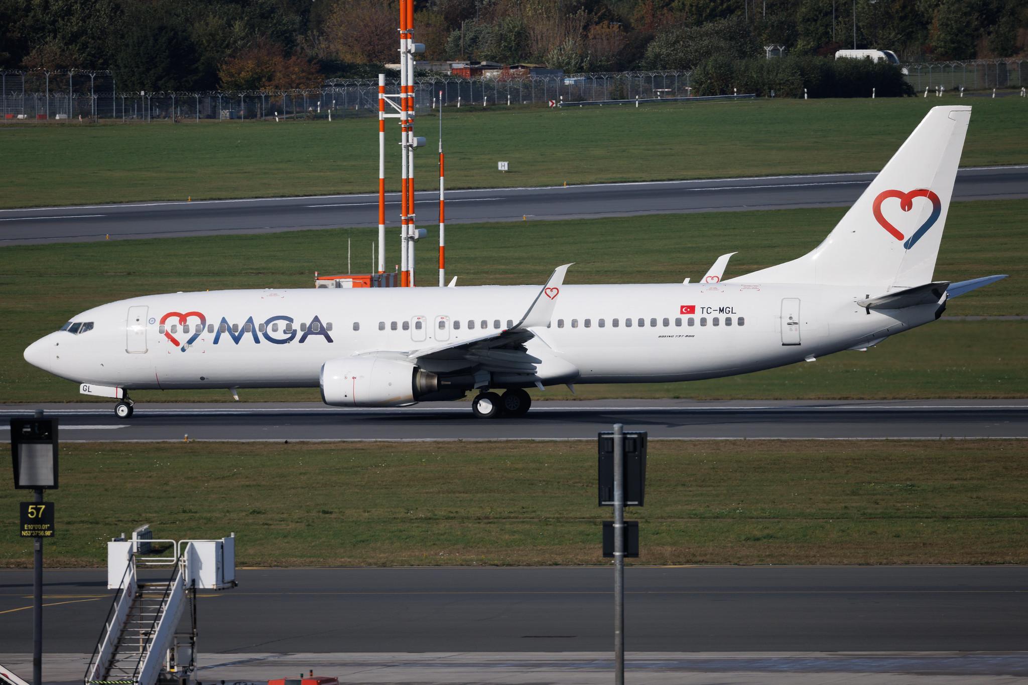 Hamburg Airport: Mavi Gök Airlines (4M / MGH) | Boeing 737-8S3 B738 | TC-MGL | MSN 29248
