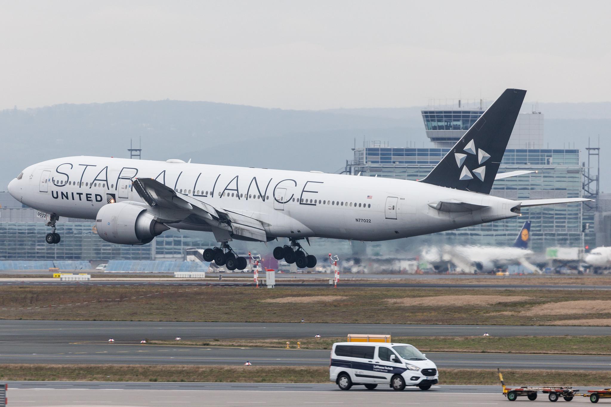 Frankfurt Airport: United Airlines (UA / UAL) | Livery: Star Alliance livery | Boeing 777-224(ER) B772 | N77022 | MSN 39777