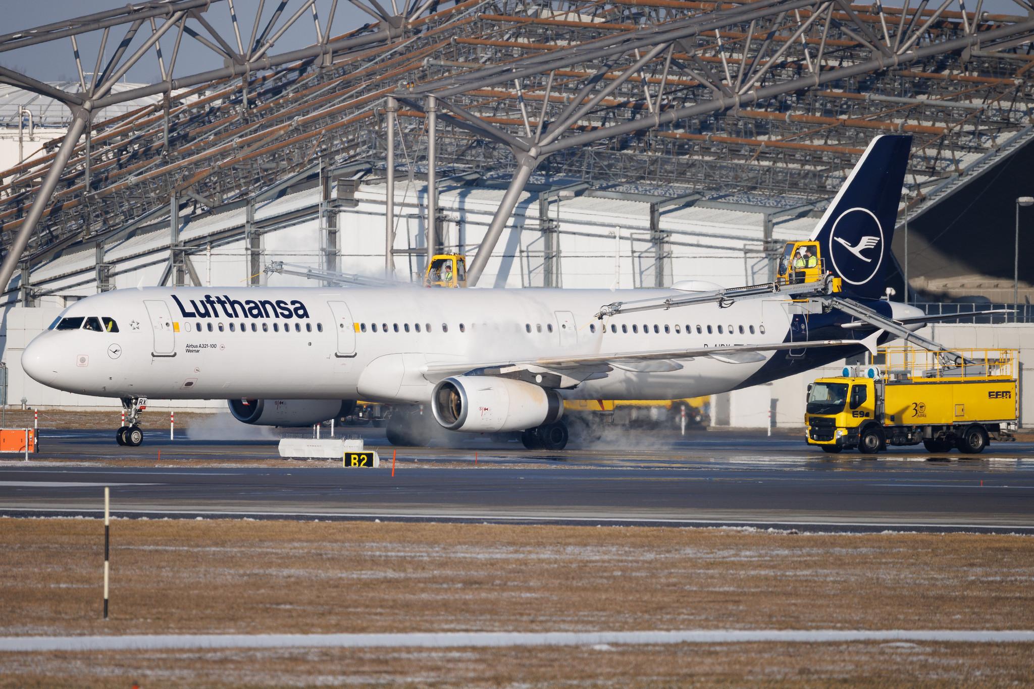 Munich Airport: Lufthansa (LH / DLH) | Airbus A321-131 A321 | D-AIRX | MSN 0887