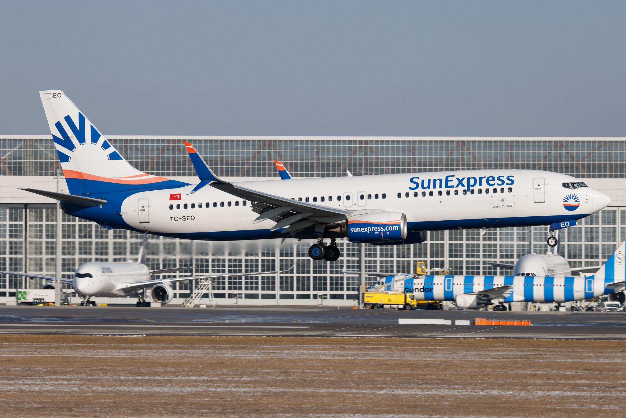 Munich Airport: SunExpress (XQ / SXS) | Boeing 737-8HC B738 | TC-SEO | MSN 61178