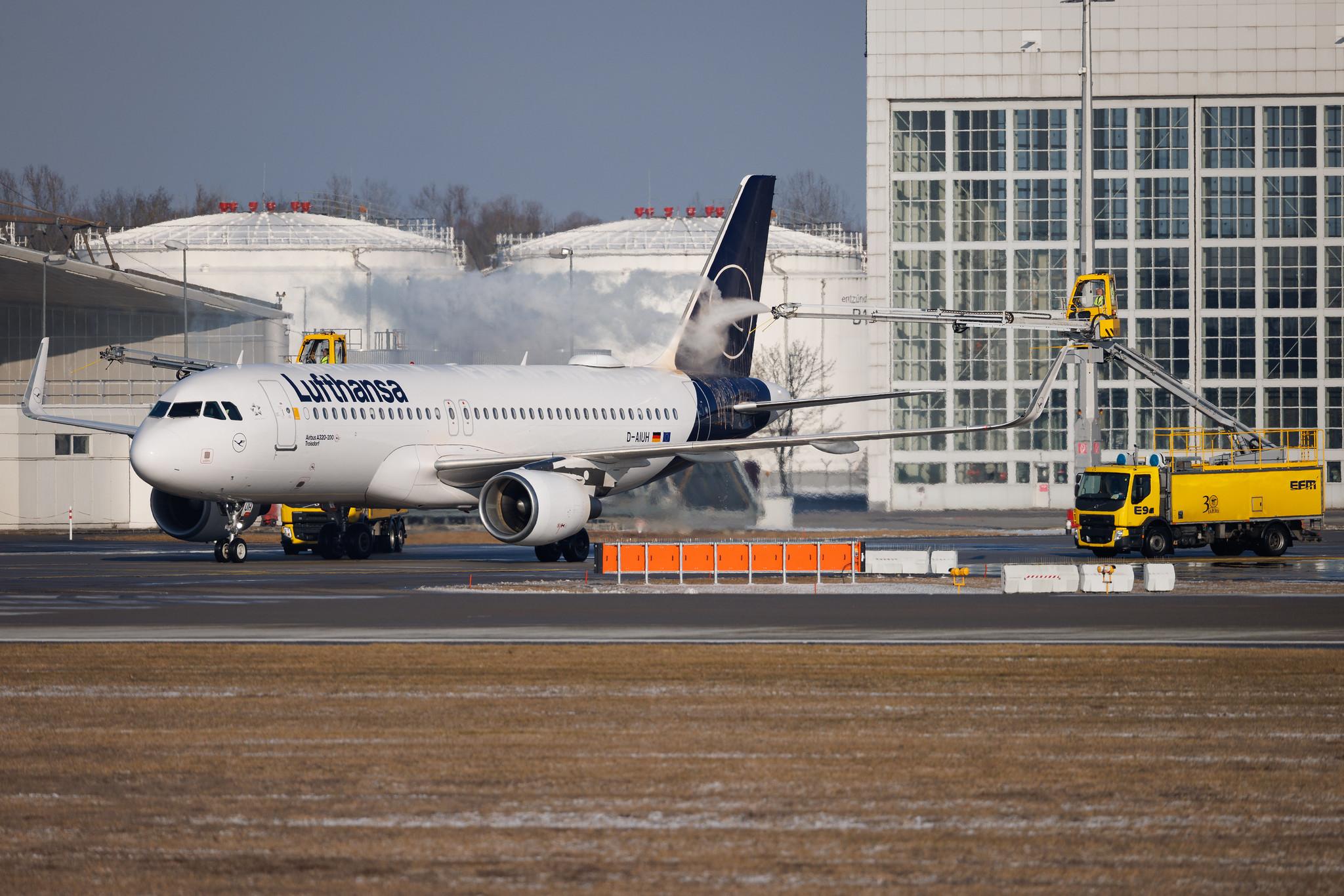 Munich Airport: Lufthansa (LH / DLH) | Airbus A320-214 A320 | D-AIUH | MSN 6225
