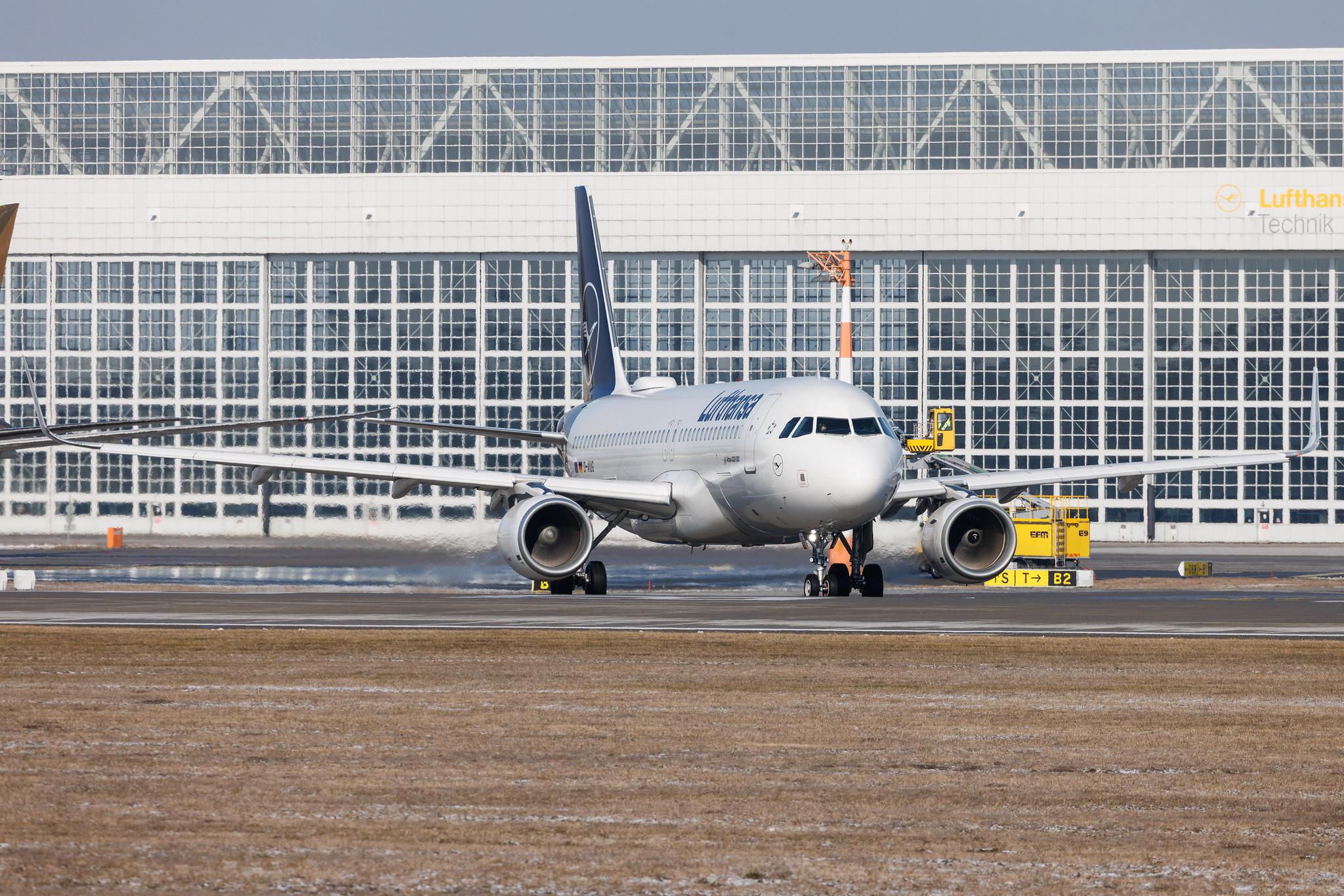 Munich Airport: Lufthansa (LH / DLH) | Airbus A320-214 A320 | D-AIUG | MSN 6202