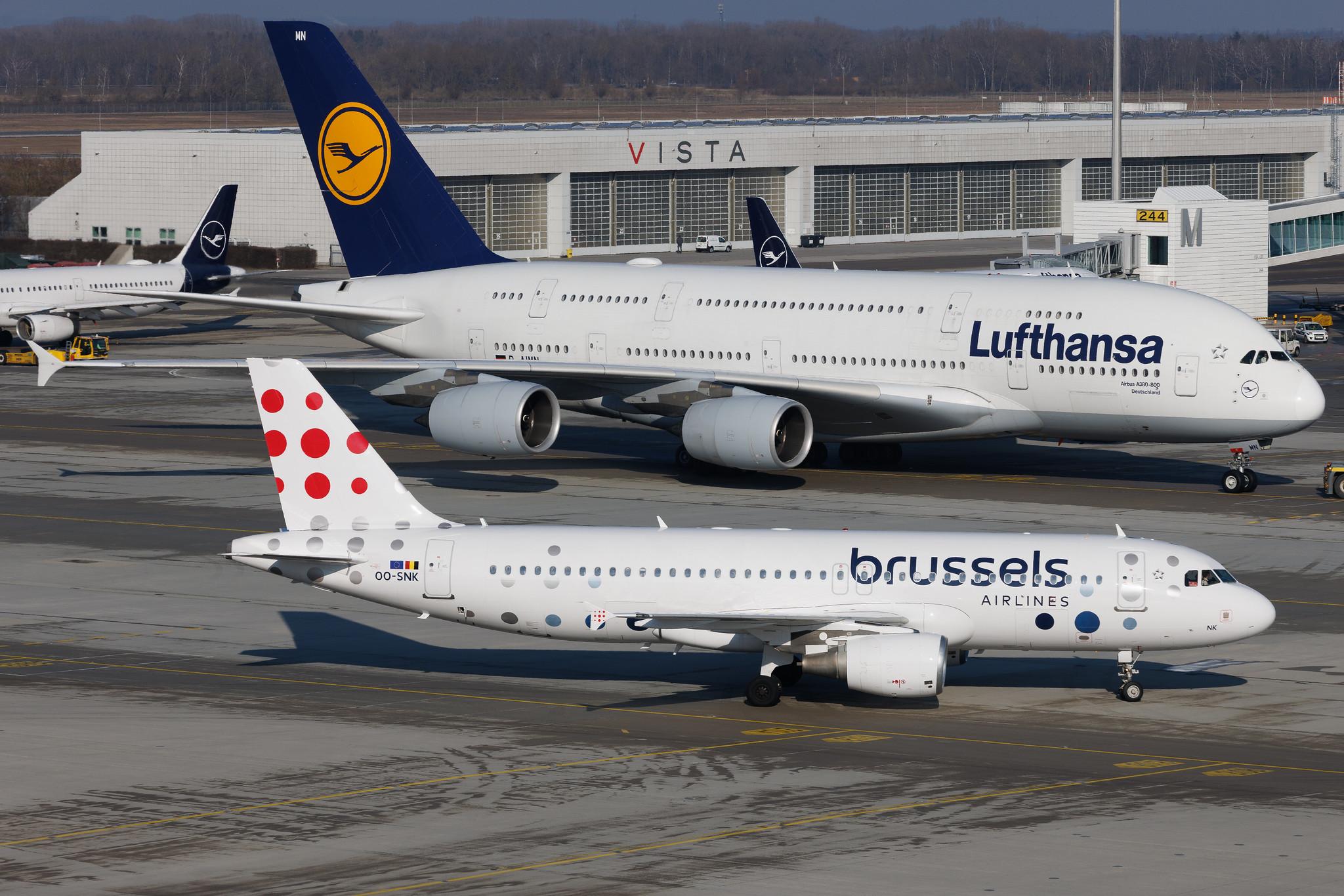 Munich Airport: Brussels Airlines (SN / BEL) | Airbus A320-214 A320 | OO-SNK | MSN 3373
