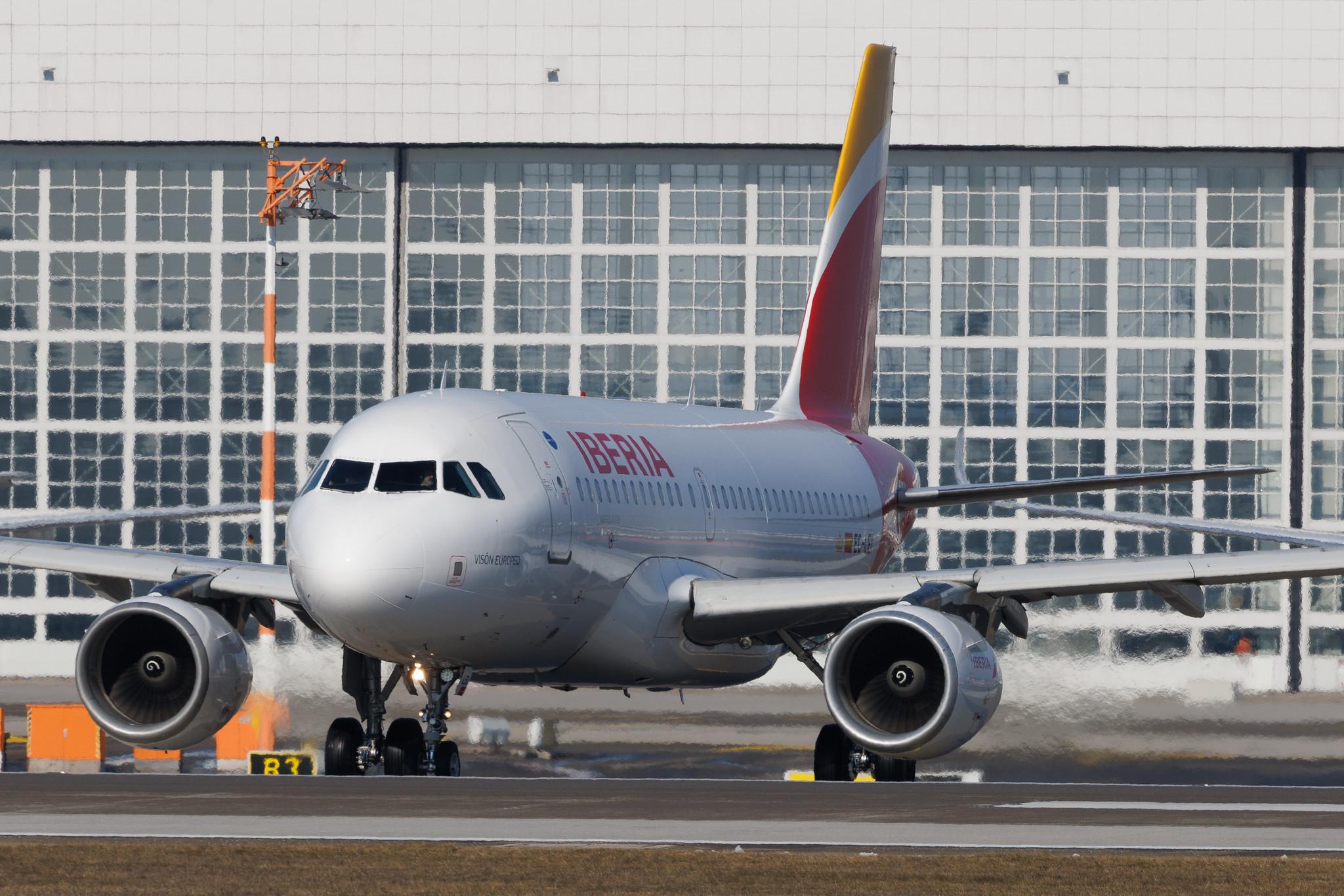 Munich Airport: Iberia (IB / IBE) | Airbus A319-111 A319 | EC-LEI | MSN 3744