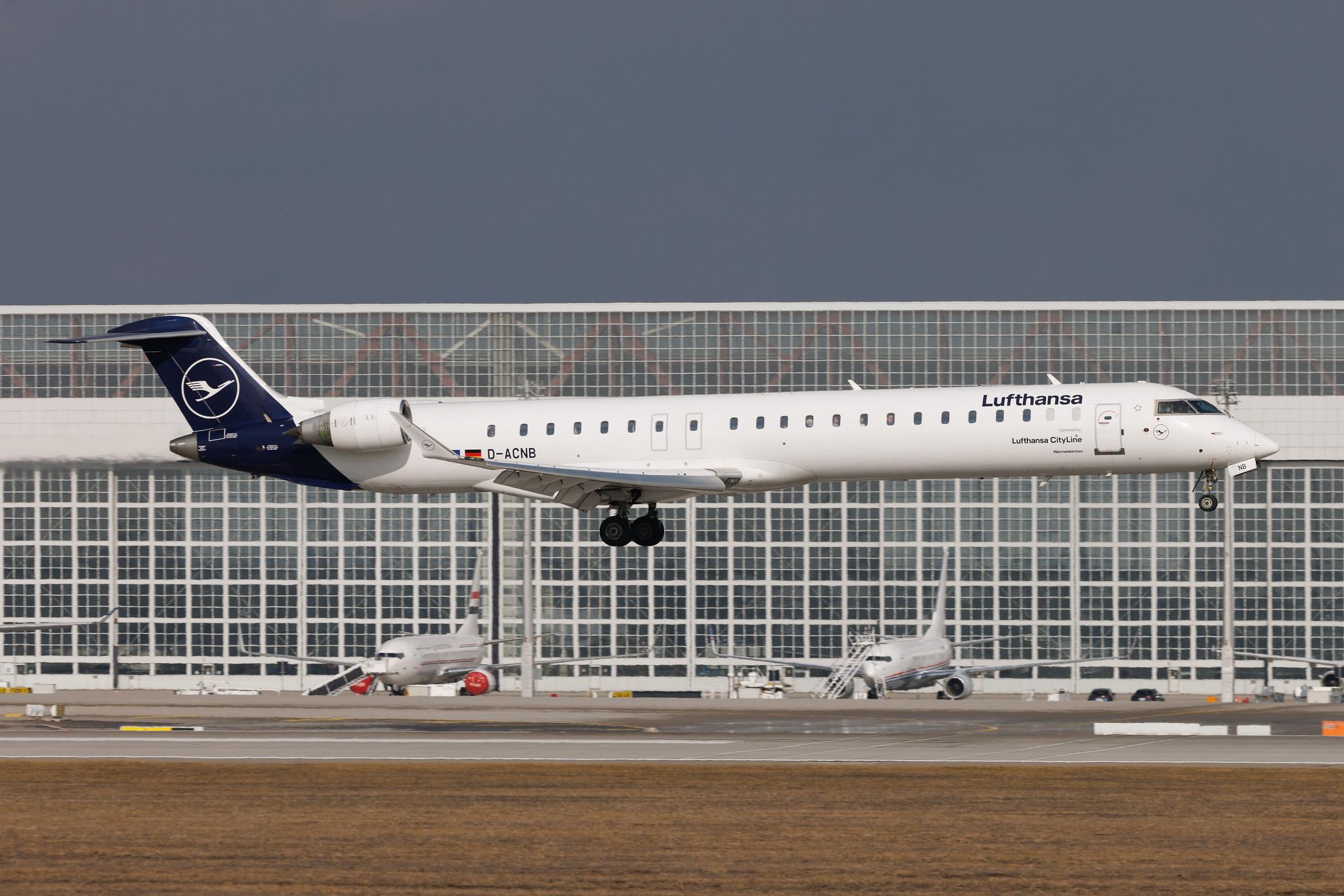 Munich Airport: Lufthansa (LH / DLH) | Operator: Lufthansa CityLine | Mitsubishi CRJ-900LR CRJ9 | D-ACNB | MSN 15230