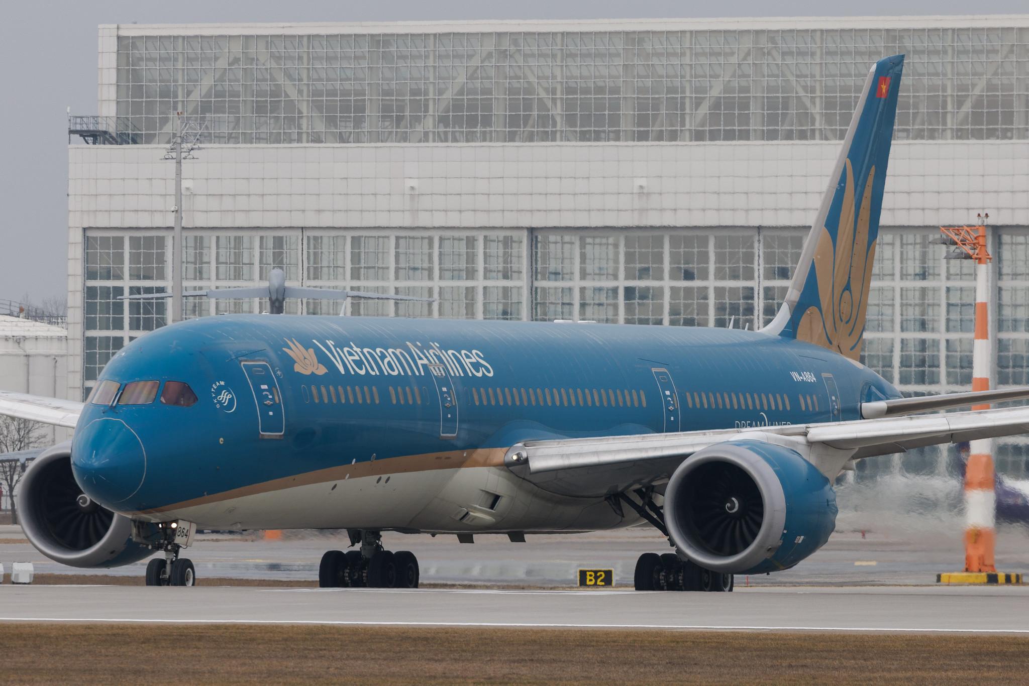 Munich Airport: Vietnam Airlines (VN / HVN) | Boeing 787-9 Dreamliner B789 | VN-A864 | MSN 35154