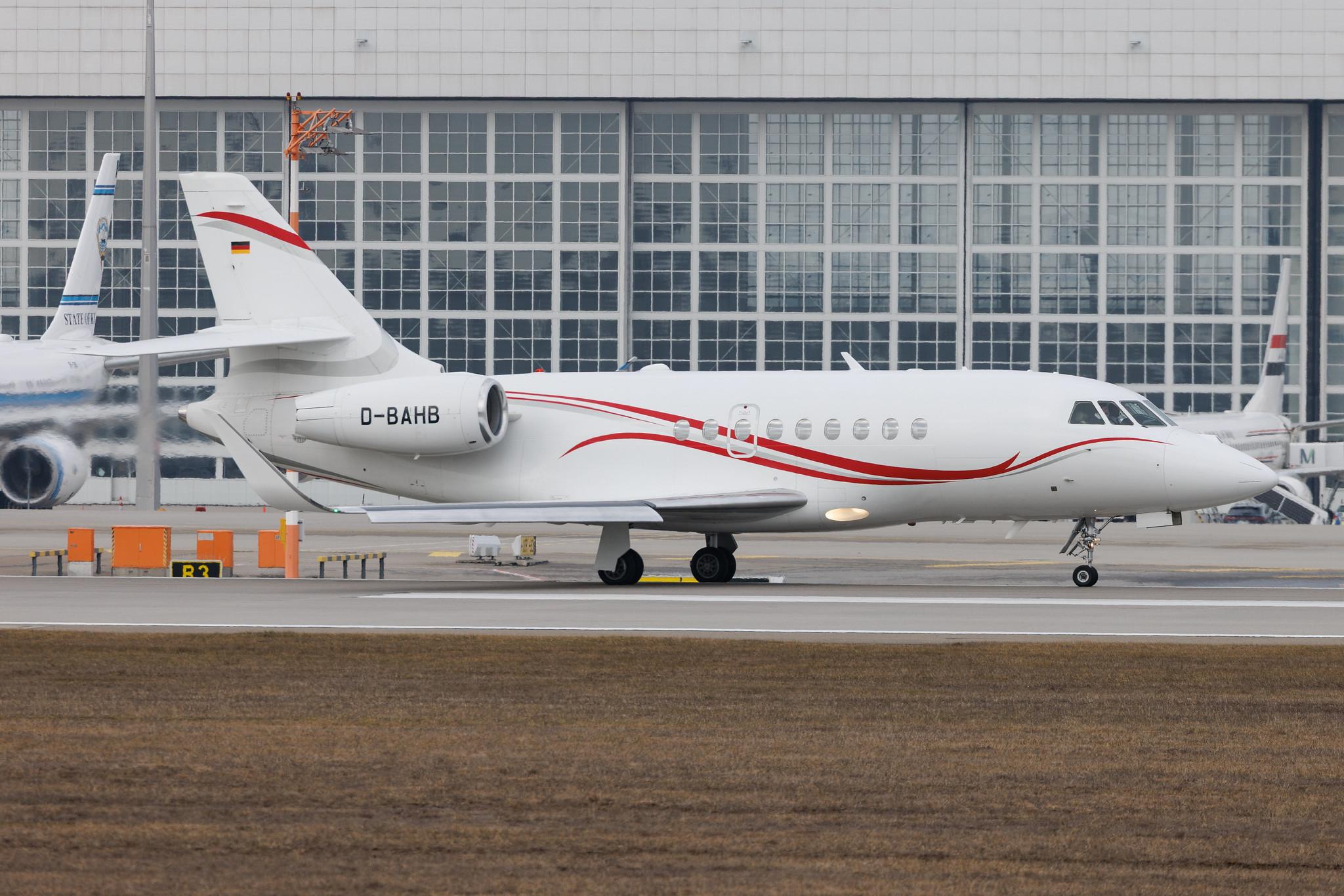 Munich Airport: MHS Aviation (M2 / MHV) | Dassault Falcon 2000LX F2TH | D-BAHB | MSN 230