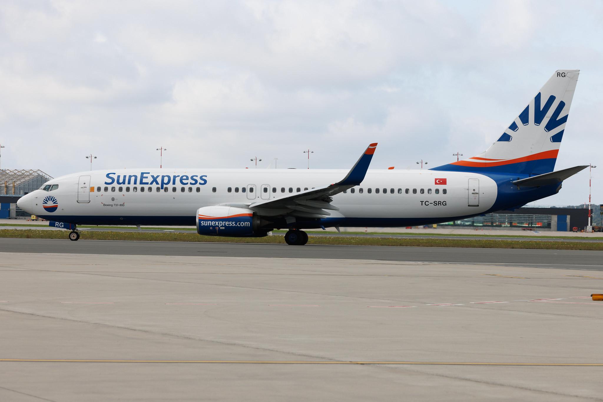 Hamburg Airport: SunExpress (XQ / SXS) |  Boeing 737-8JP B738 | TC-SRG | MSN 39435