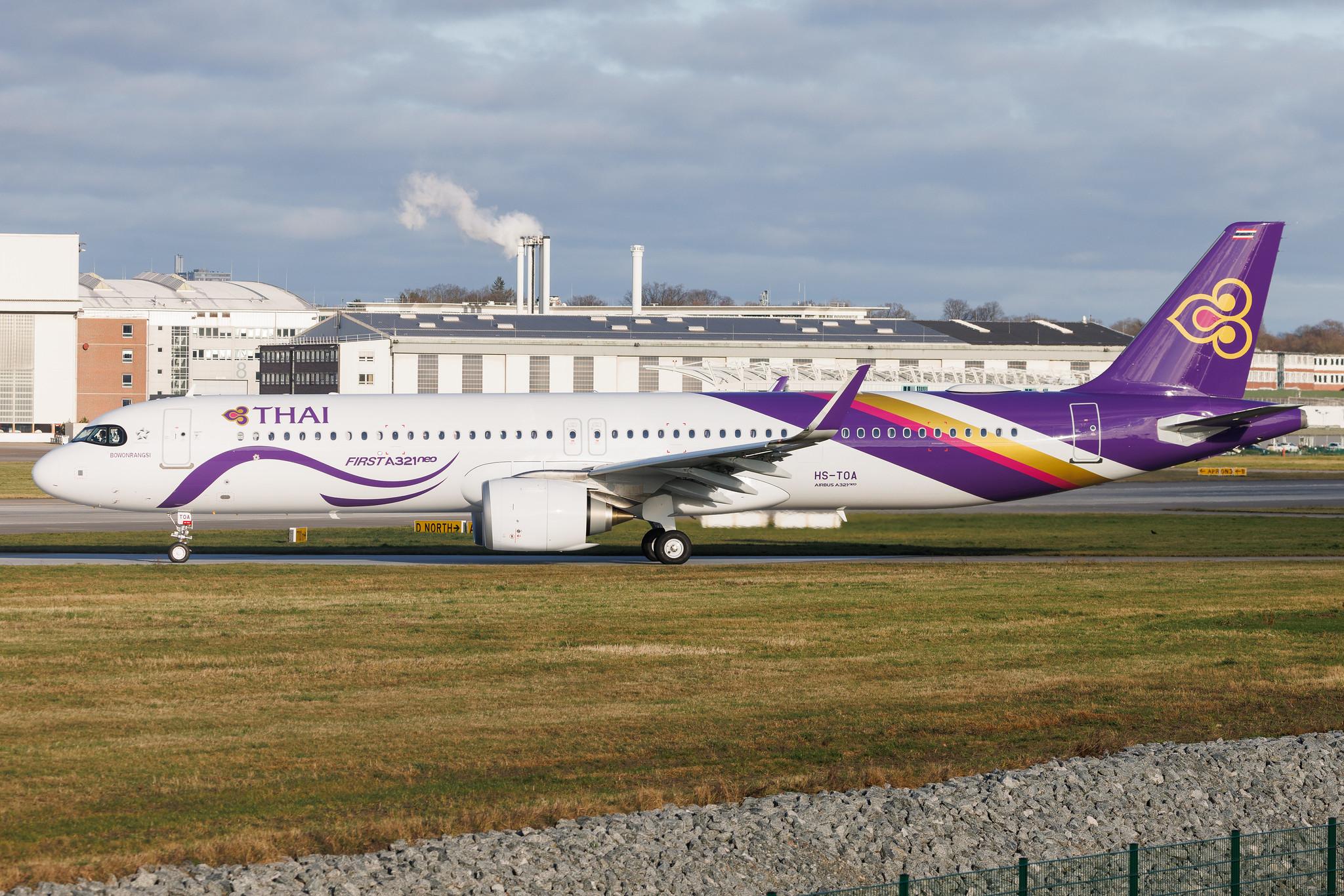 Hamburg Finkenwerder: Thai Airways (TG / THA) | Livery: First A321neo Sticker | Airbus A321-251NX A21N | HS-TOA | MSN 12846