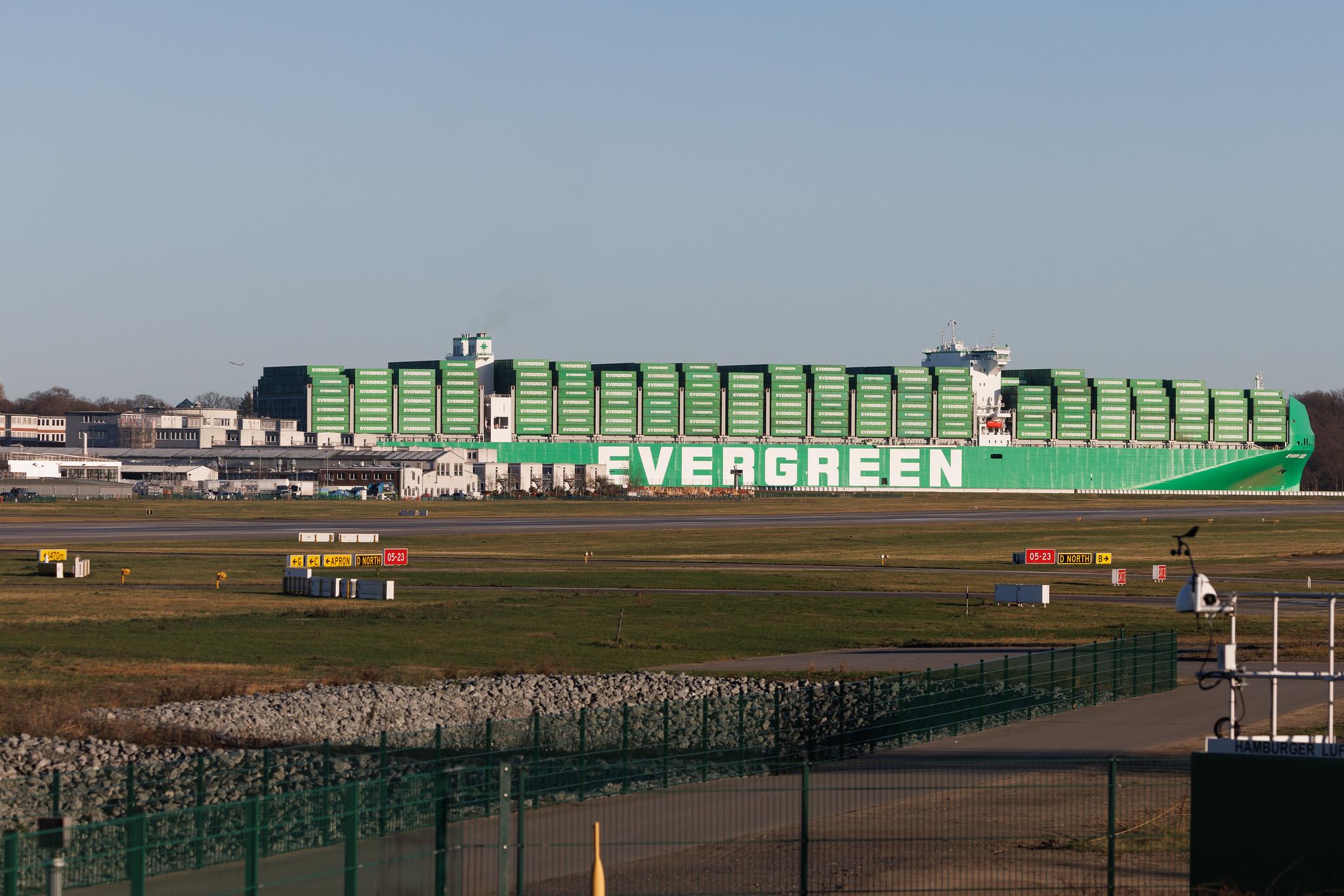 Hamburg Finkenwerder: Evergreen