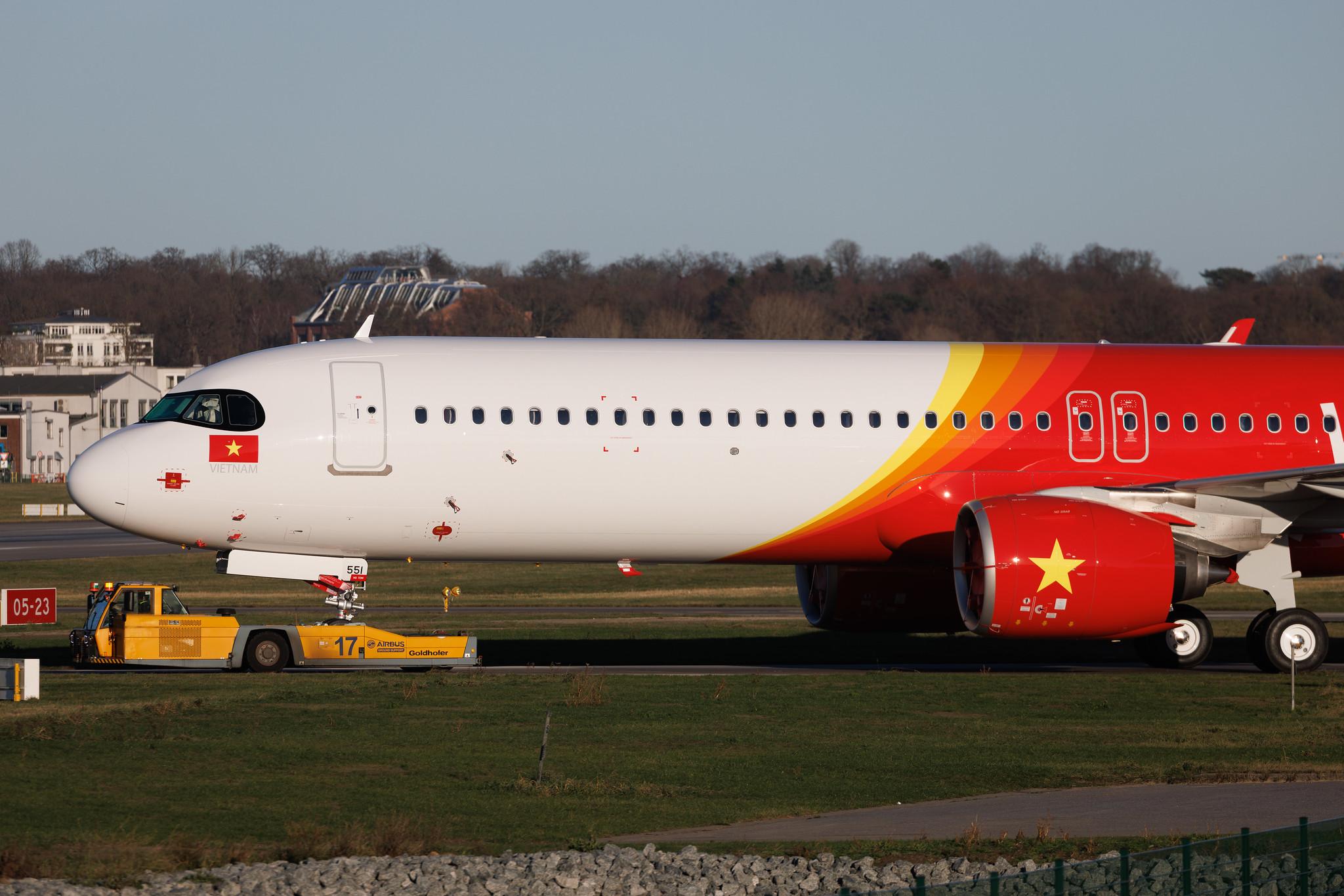 Hamburg Finkenwerder: VietJetAir (VJ / VJC) | Airbus A321-271NX A21N | D-AZAI | VN-A551 | MSN 12981
