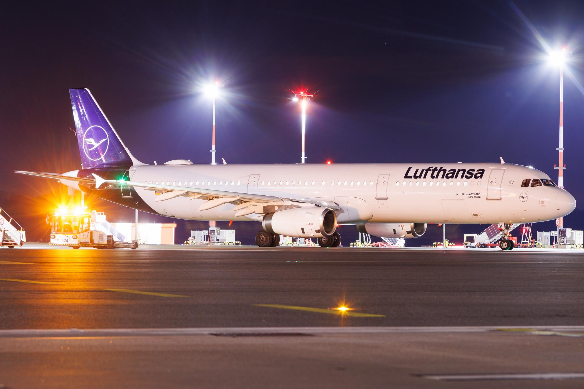 Hamburg Airport: Lufthansa (LH / DLH) | Airbus A321-231 A321 | D-AISP | MSN 3864