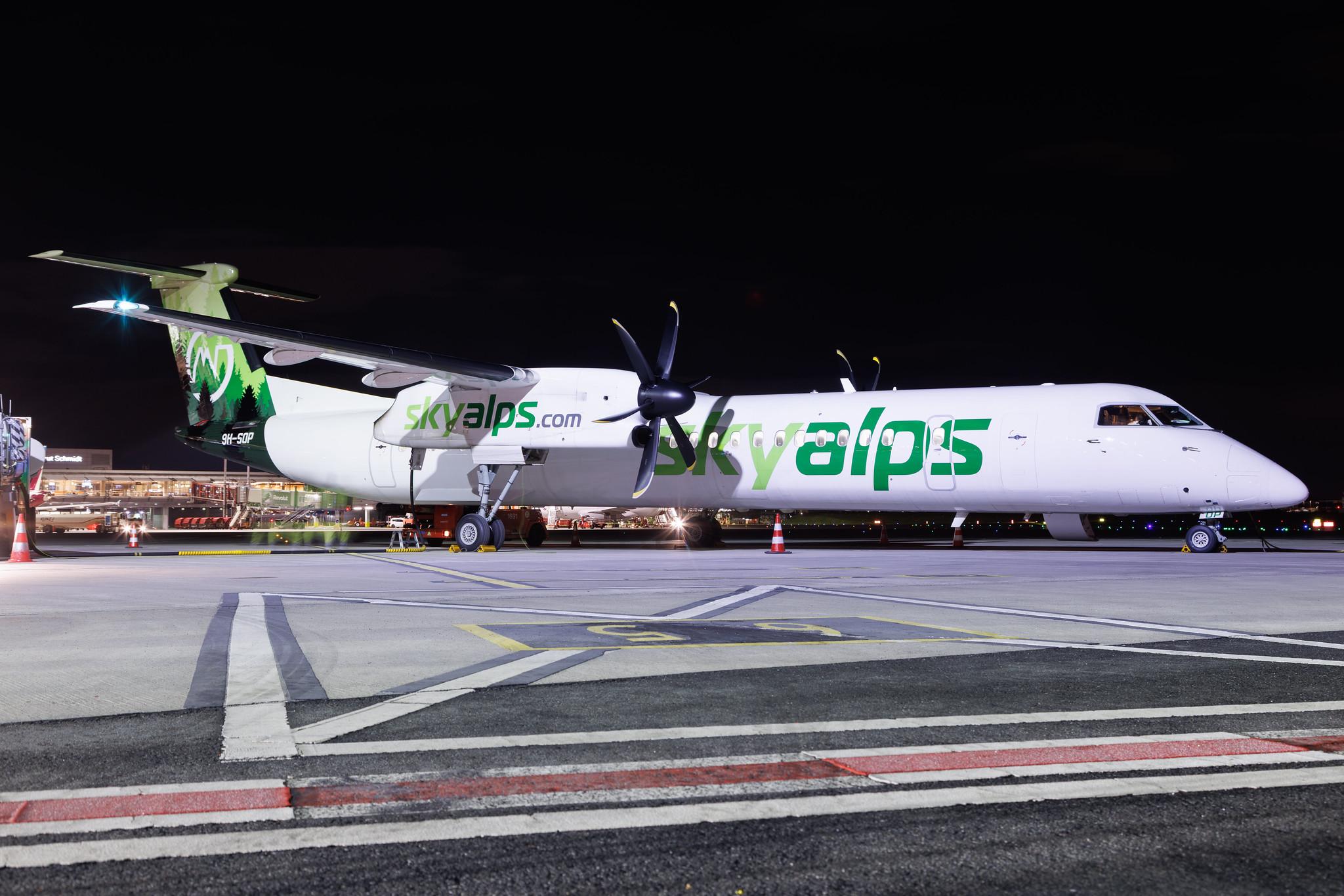 Hamburg Airport: SkyAlps (BQ / SWU) | De Havilland Canada Dash 8-400 DH8D | 9H-SOP | MSN 4242