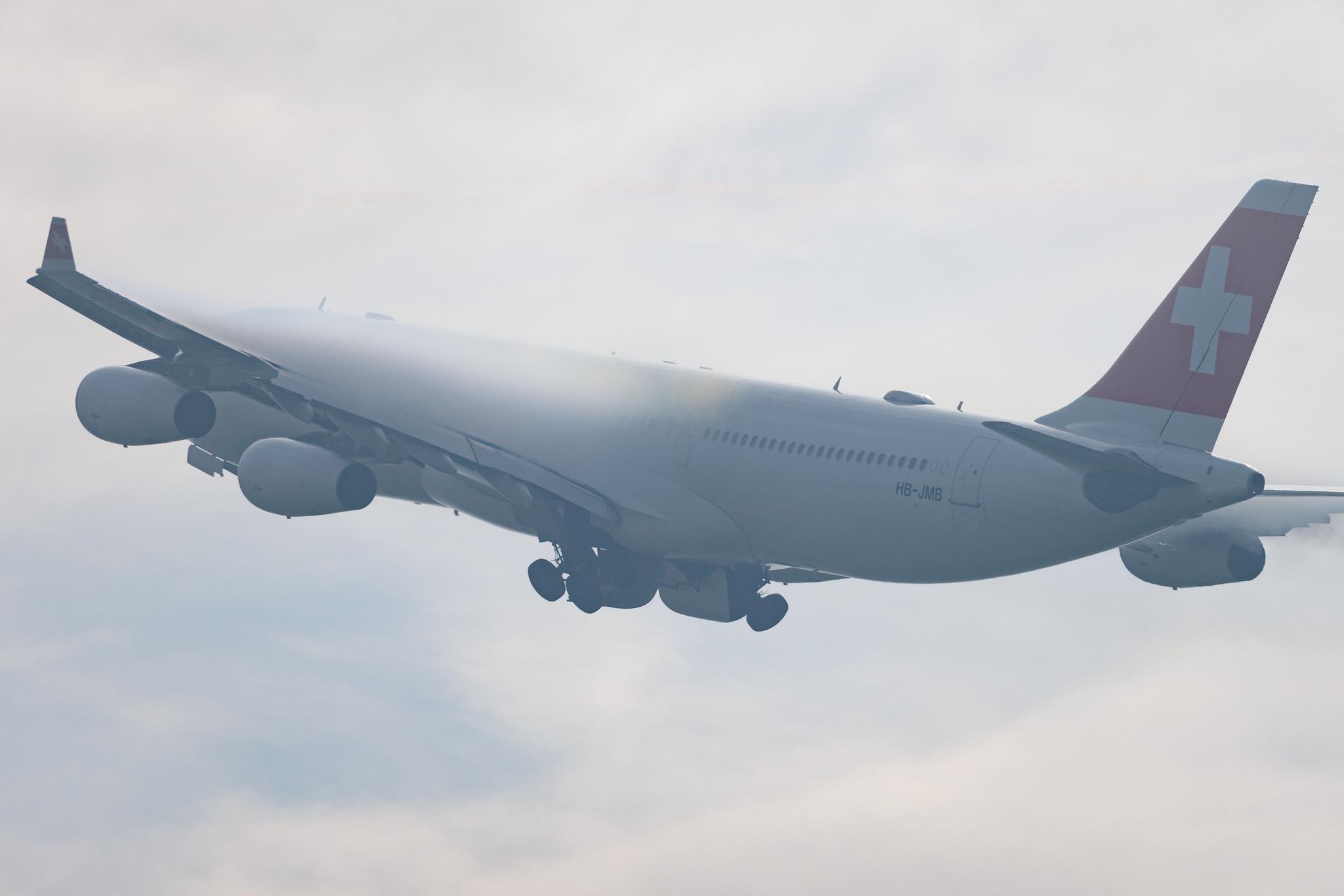 Flughafen Zürich: Swiss (LX / SWR) | Airbus A340-313 A343 | HB-JMB | MSN 0545