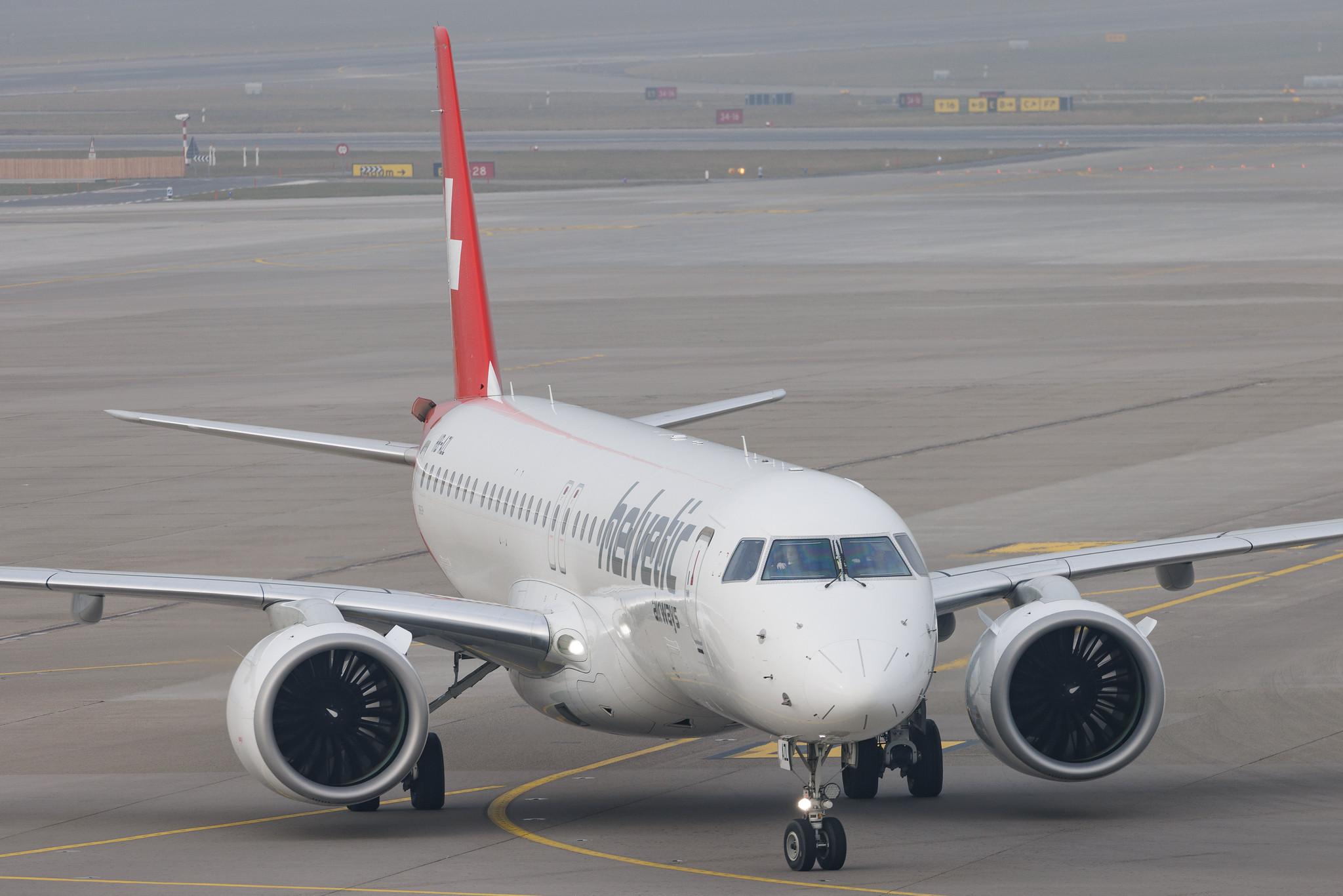 Flughafen Zürich: Helvetic Airways (2L / OAW) | Embraer E195-E2 E295 | HB-AZL | MSN 19020059