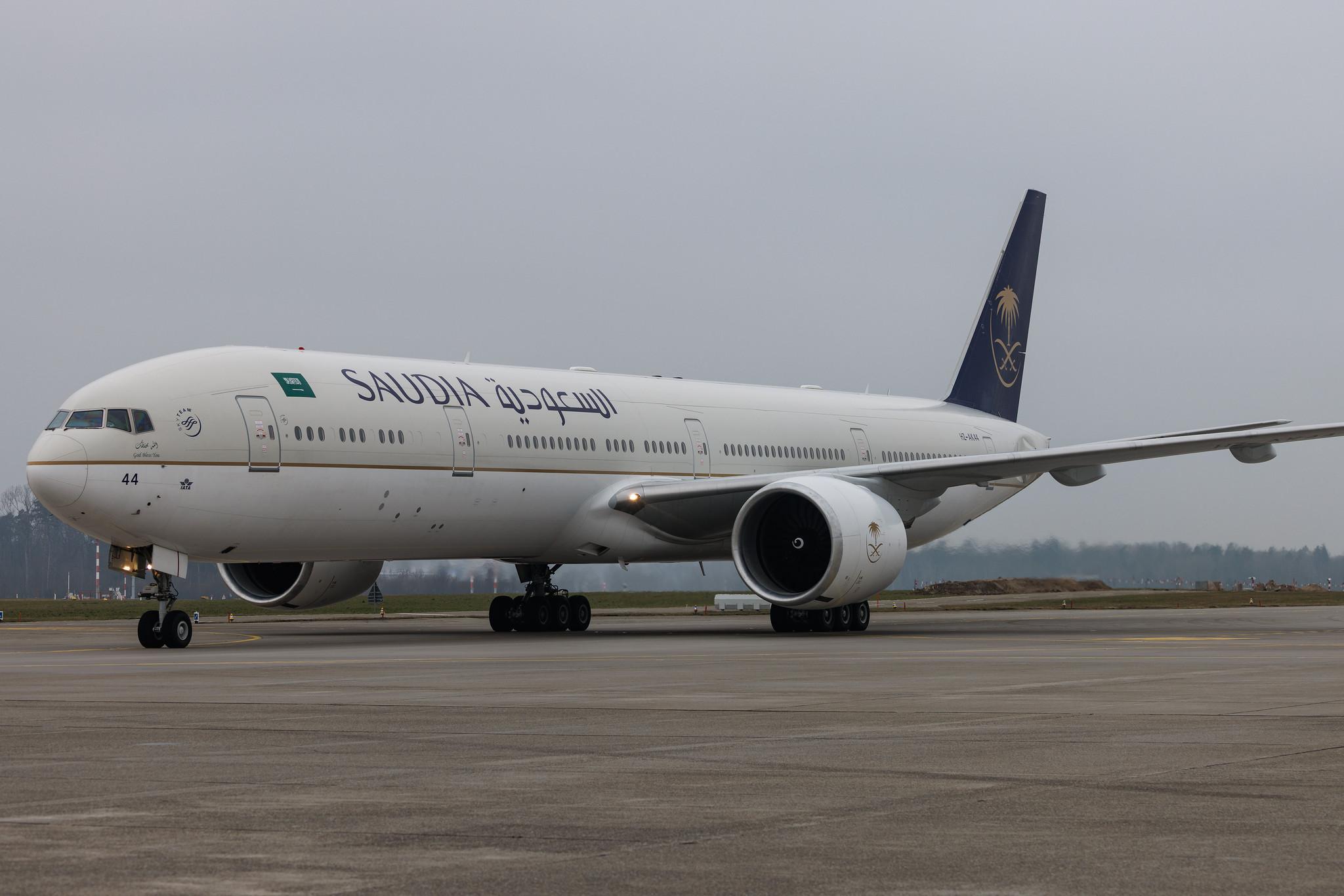 Flughafen Zürich: Saudia (SV / SVA) | Boeing 777-368(ER) B77W | HZ-AK44 | MSN 62764