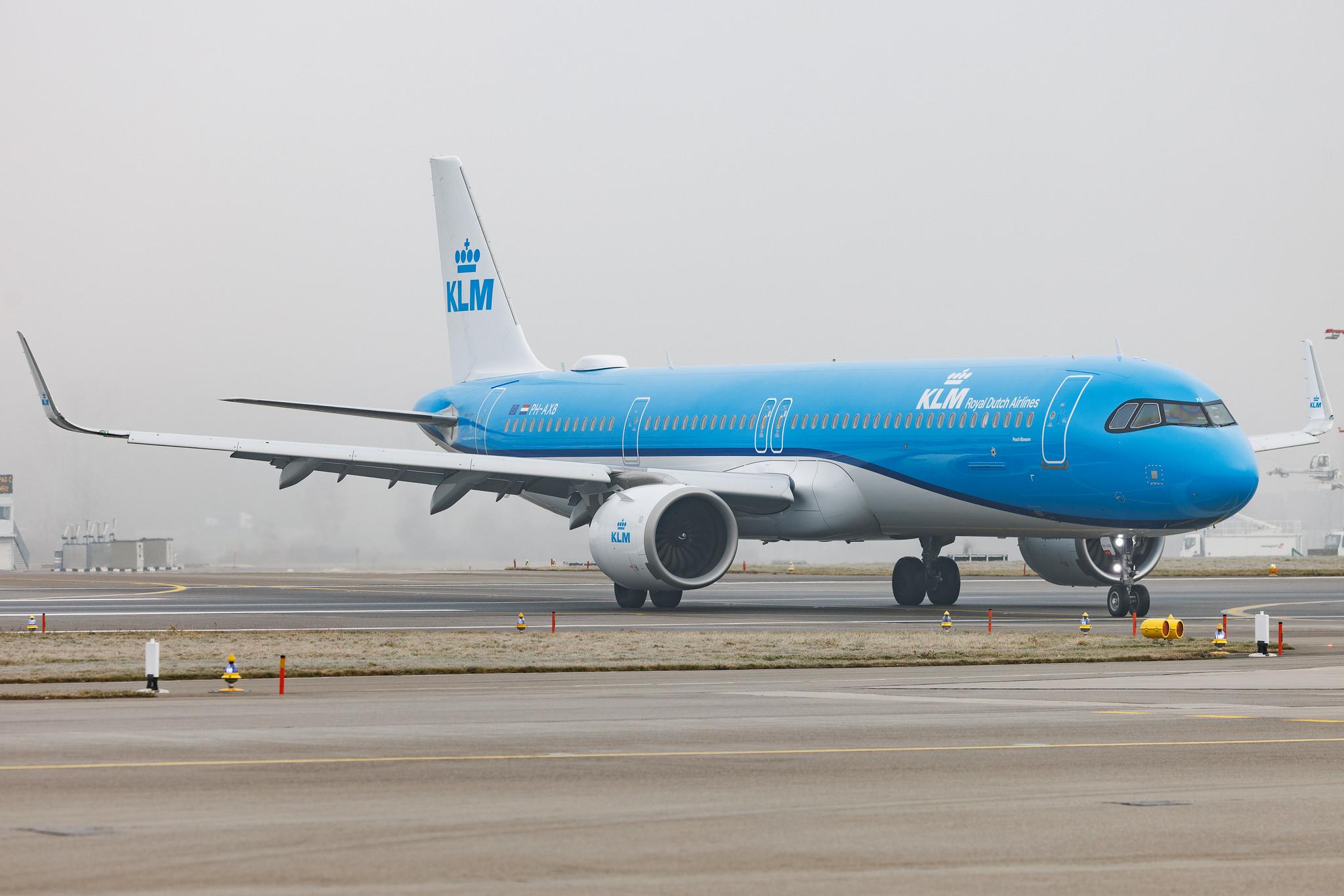 Flughafen Zürich: KLM (KL / KLM) | Airbus A321-252NX A21N | PH-AXB | MSN 12144