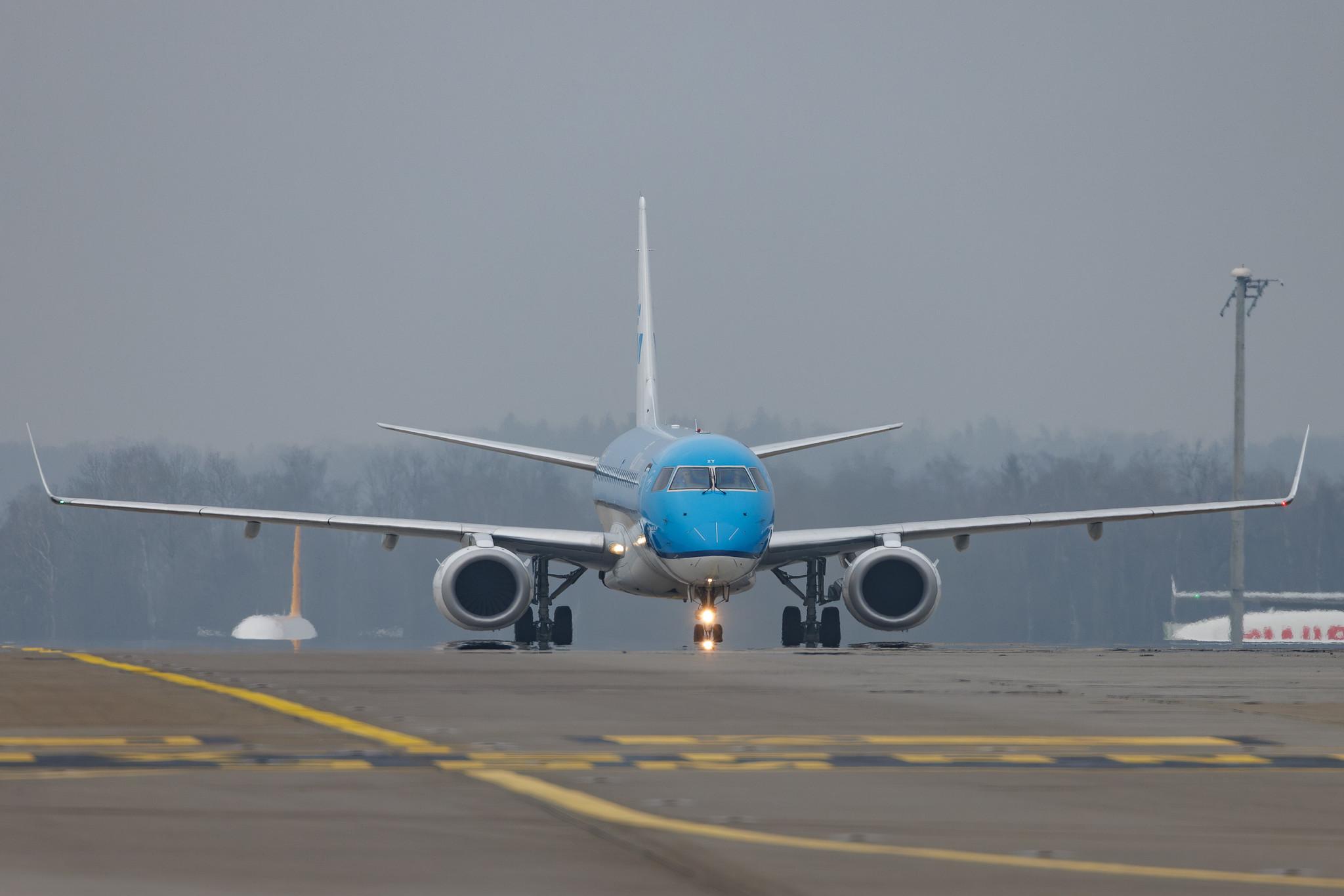 Flughafen Zürich: KLM (KL / KLM) | Operator: KLM Cityhopper | Embraer E190STD E190 | PH-EXY | MSN 19000751