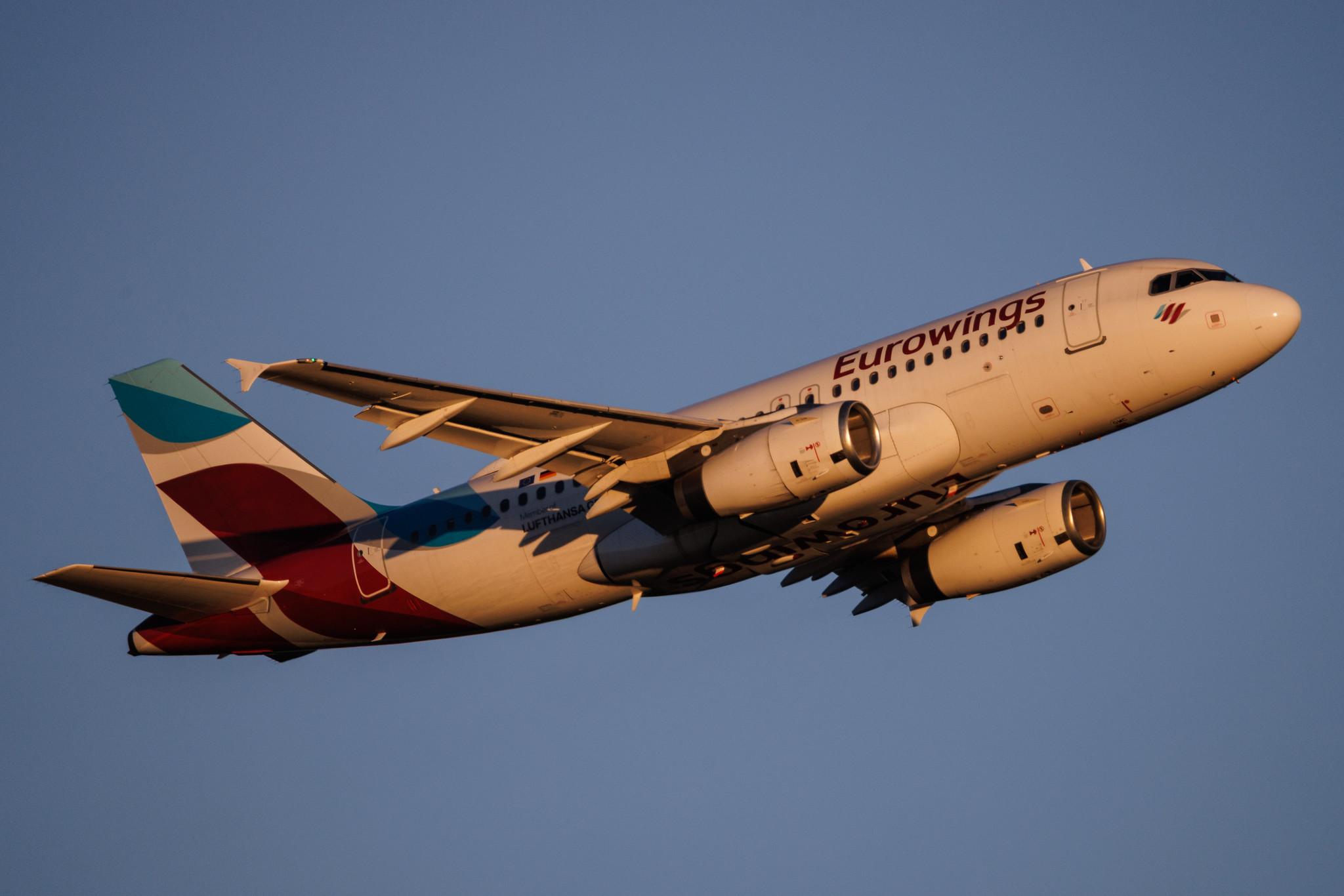 Hamburg Airport: Eurowings (EW / EWG) | Airbus A319-132 A319 | D-AGWC | MSN 2976