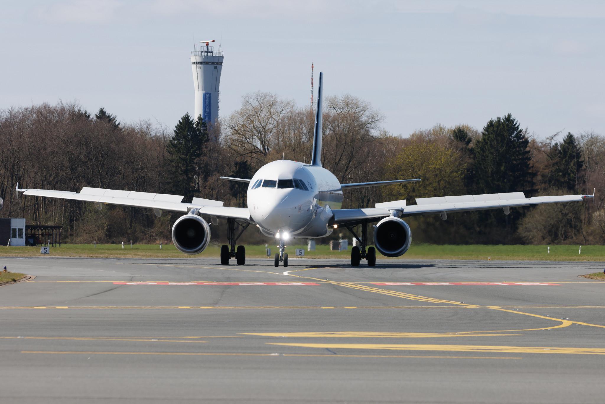 Hamburg Airport: Swiss (LX / SWR) | Livery: Star Alliance Livery | Airbus A320-214 A320 | HB-IJO | MSN 00673