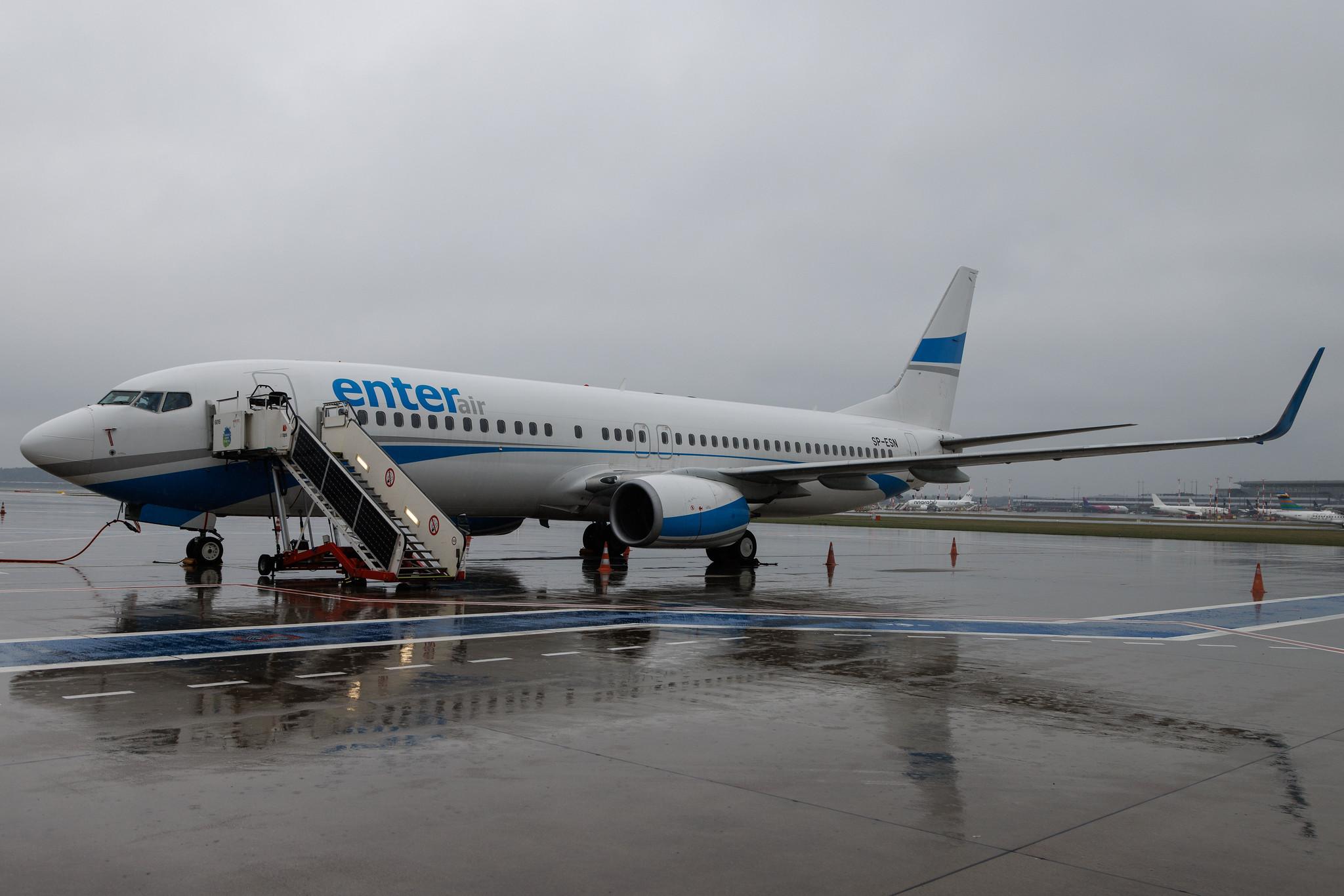 Hamburg Airport: Enter Air (E4 / ENT) | Boeing 737-85R B738 | SP-ESN | MSN 42805